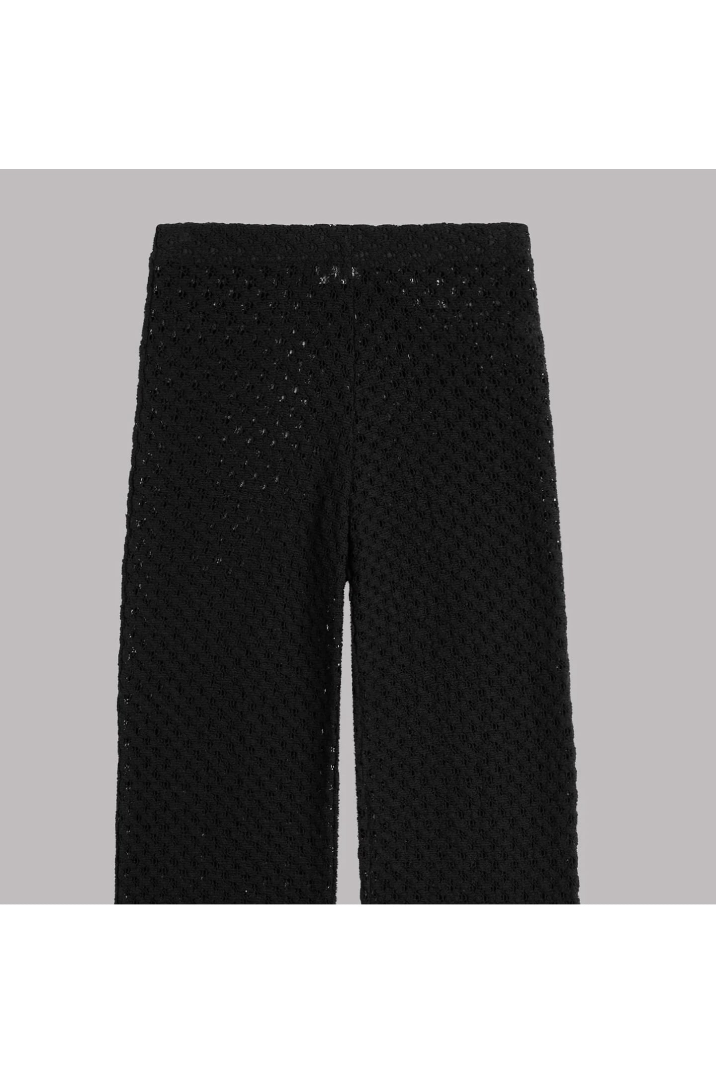 THE BLACK CROCHET PANTS 3