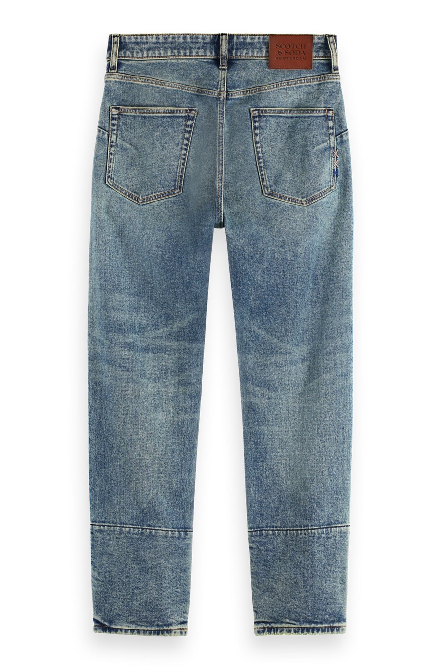 THE ZEE STRAIGHT JEANS — GREAT OUTDOORS 2