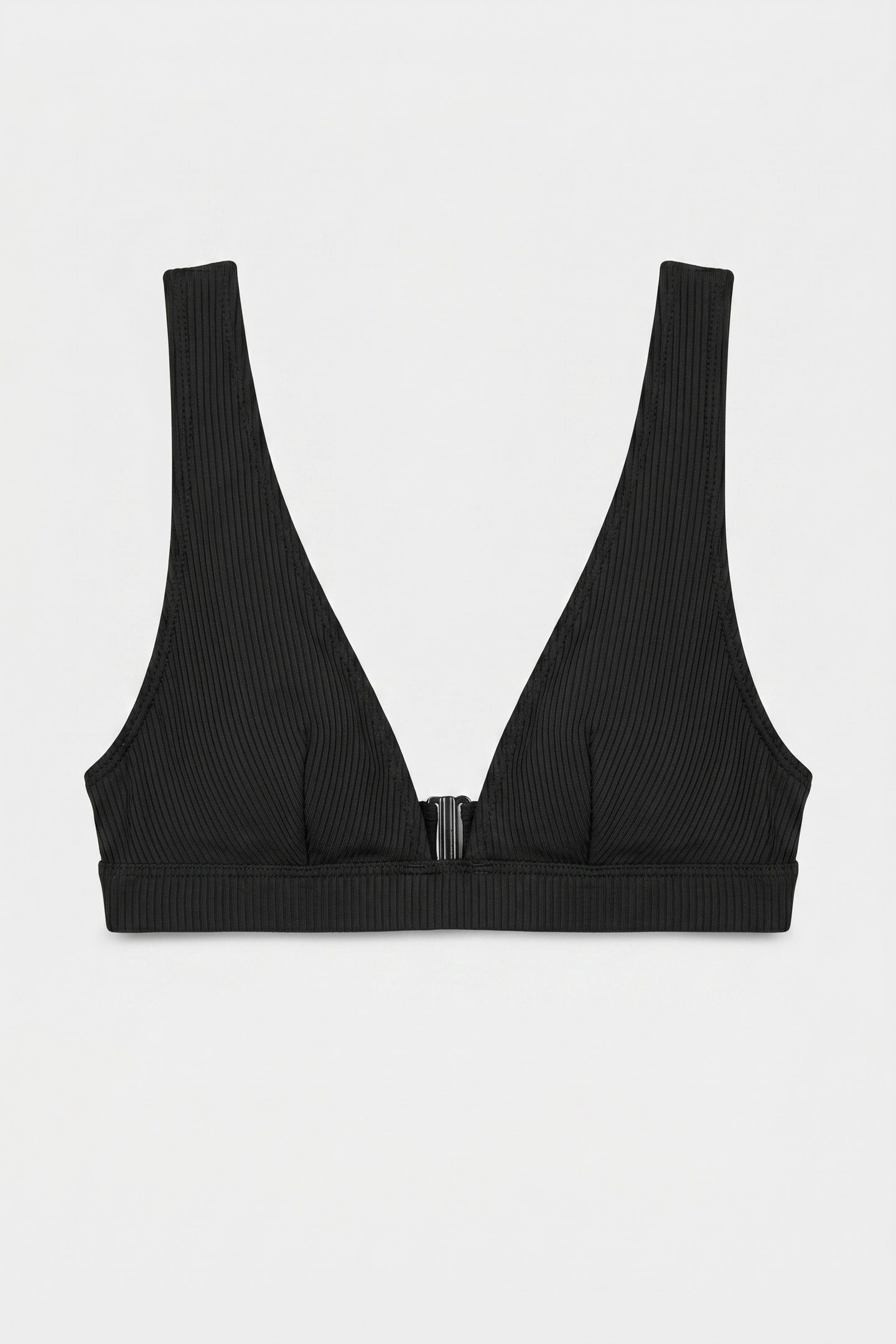 REMI TRIANGLE BLACK 2