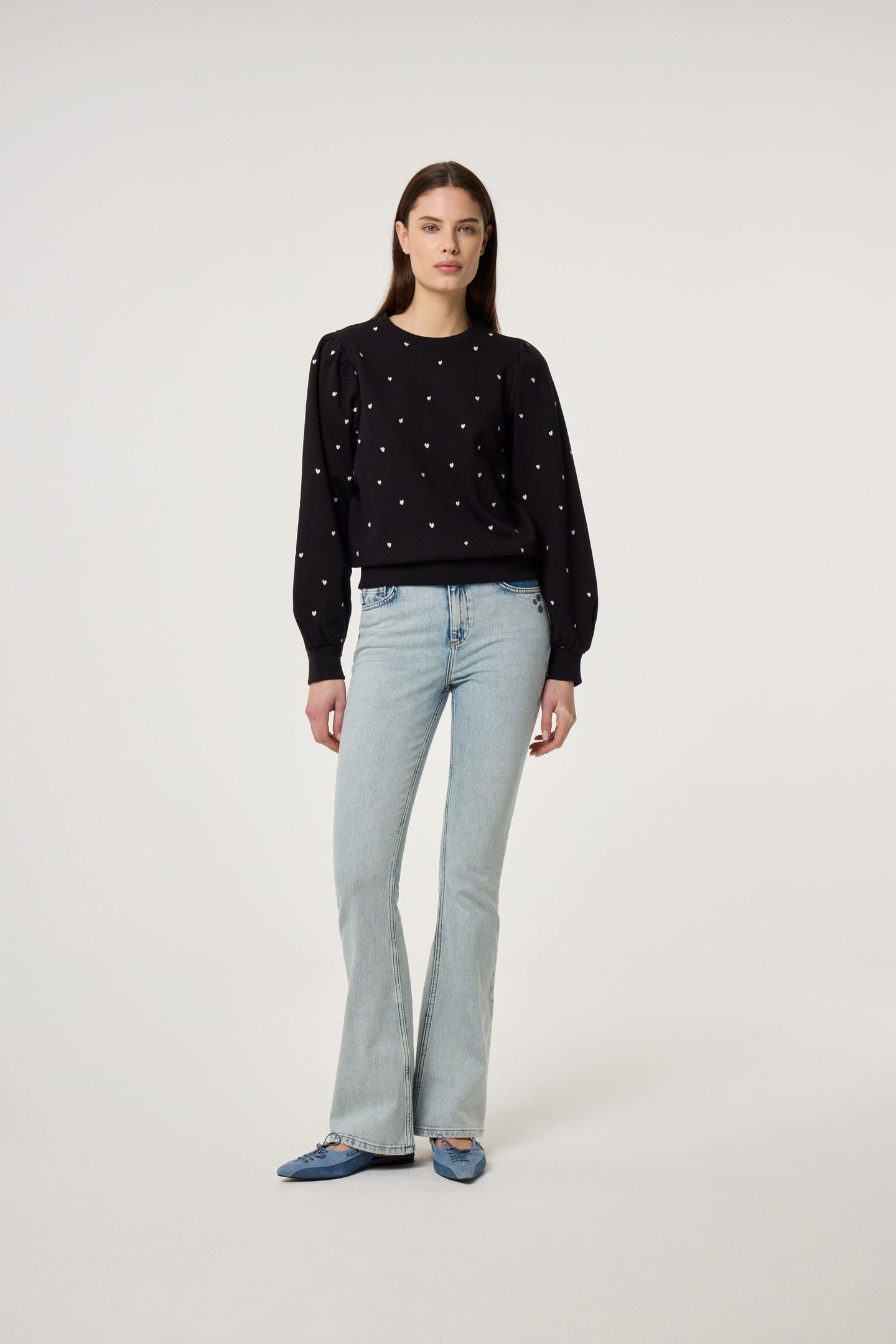 DINA SWEATER BLACK 2