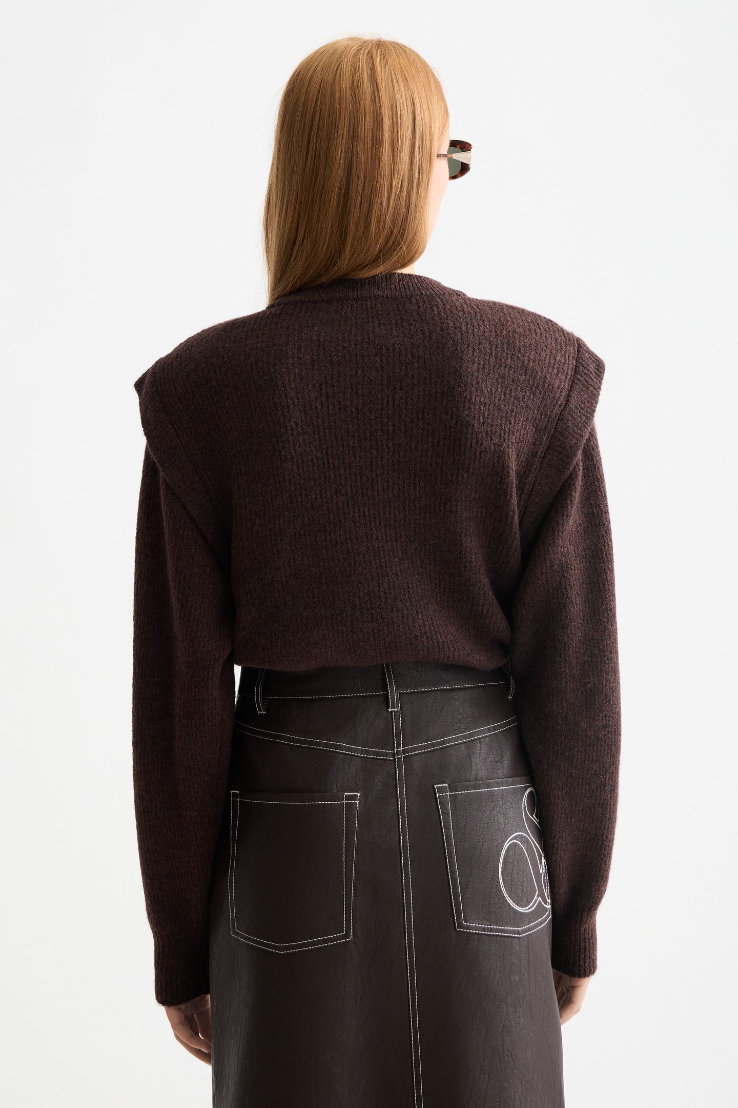 SHOULDER DETAIL CREW NECK PULLOVER CHOCOLATE PLUM 3