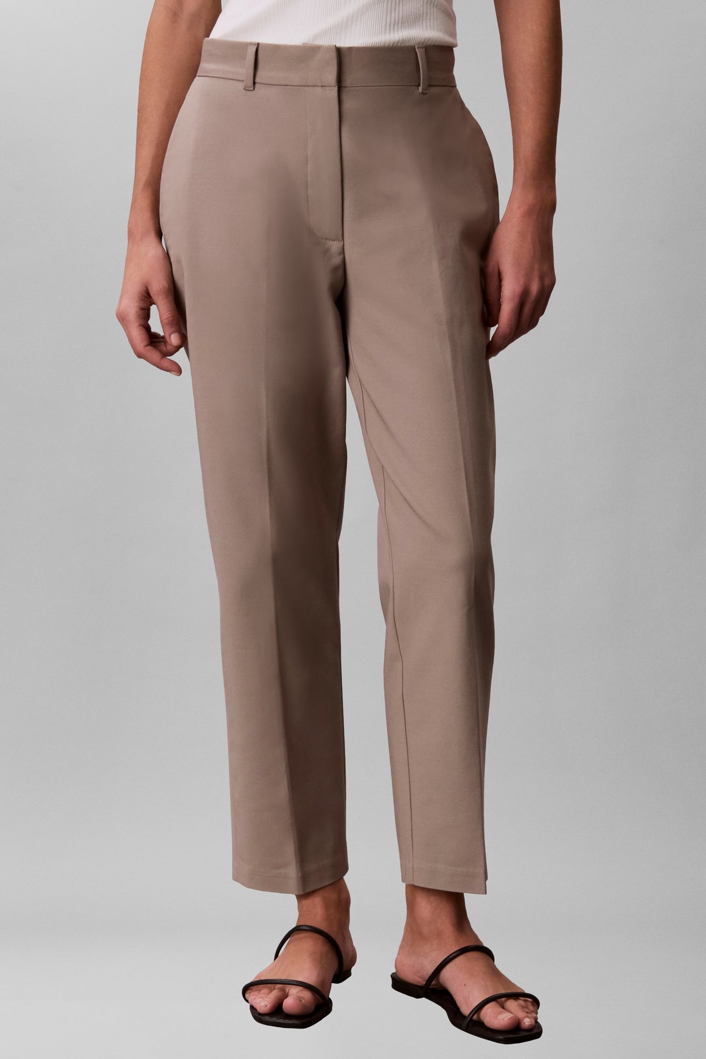 STRAIGHT LEG STRETCH JEAN ROASTED CASHEW 1