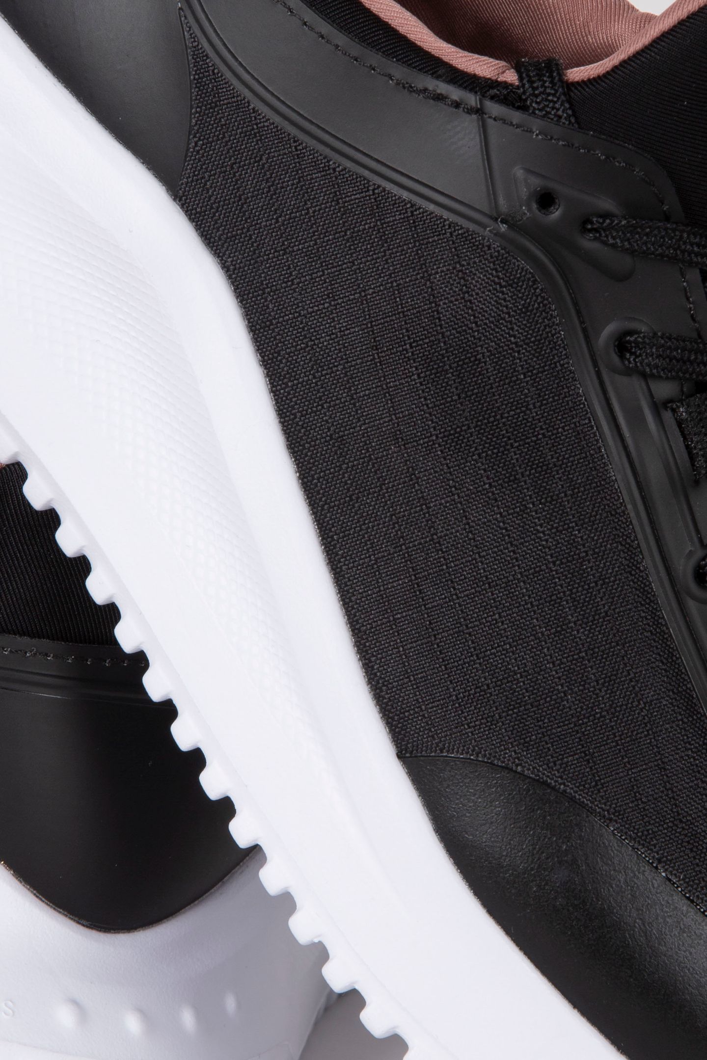EVA RUNNER LACEUP BLACK/BLUSH 3