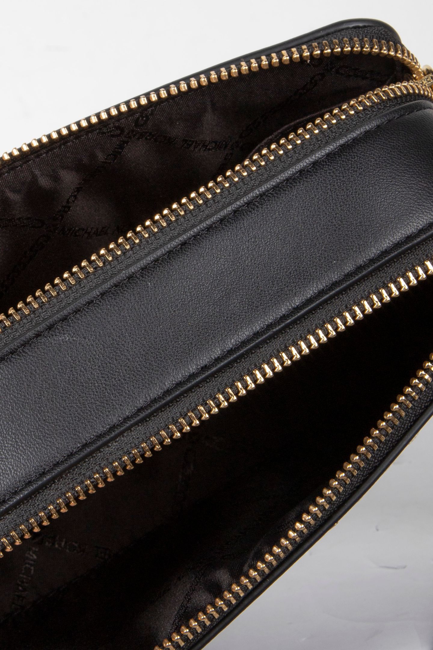 SMALL DOUBLE ZIP CAMRA CROSSBODY BLACK 5