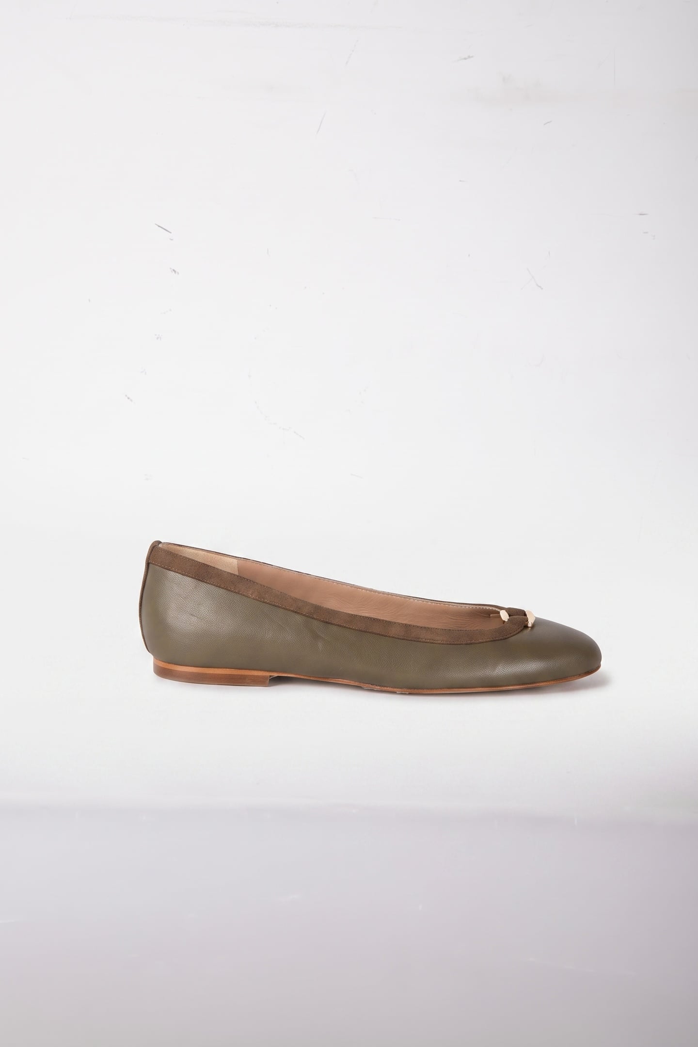 DOLLIE OLOID ROUND TOE KHAKI 1