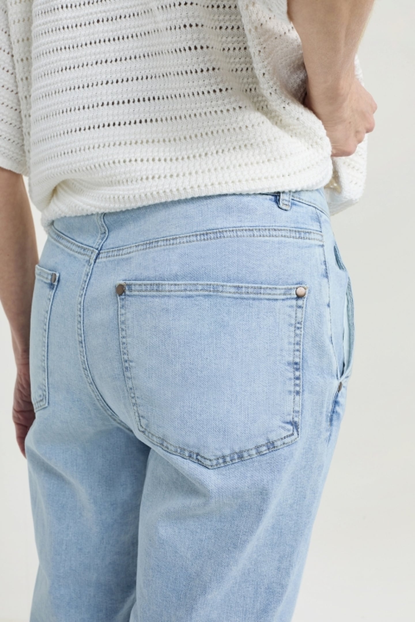 ANDREW CHINO LIGHT JEANS 4