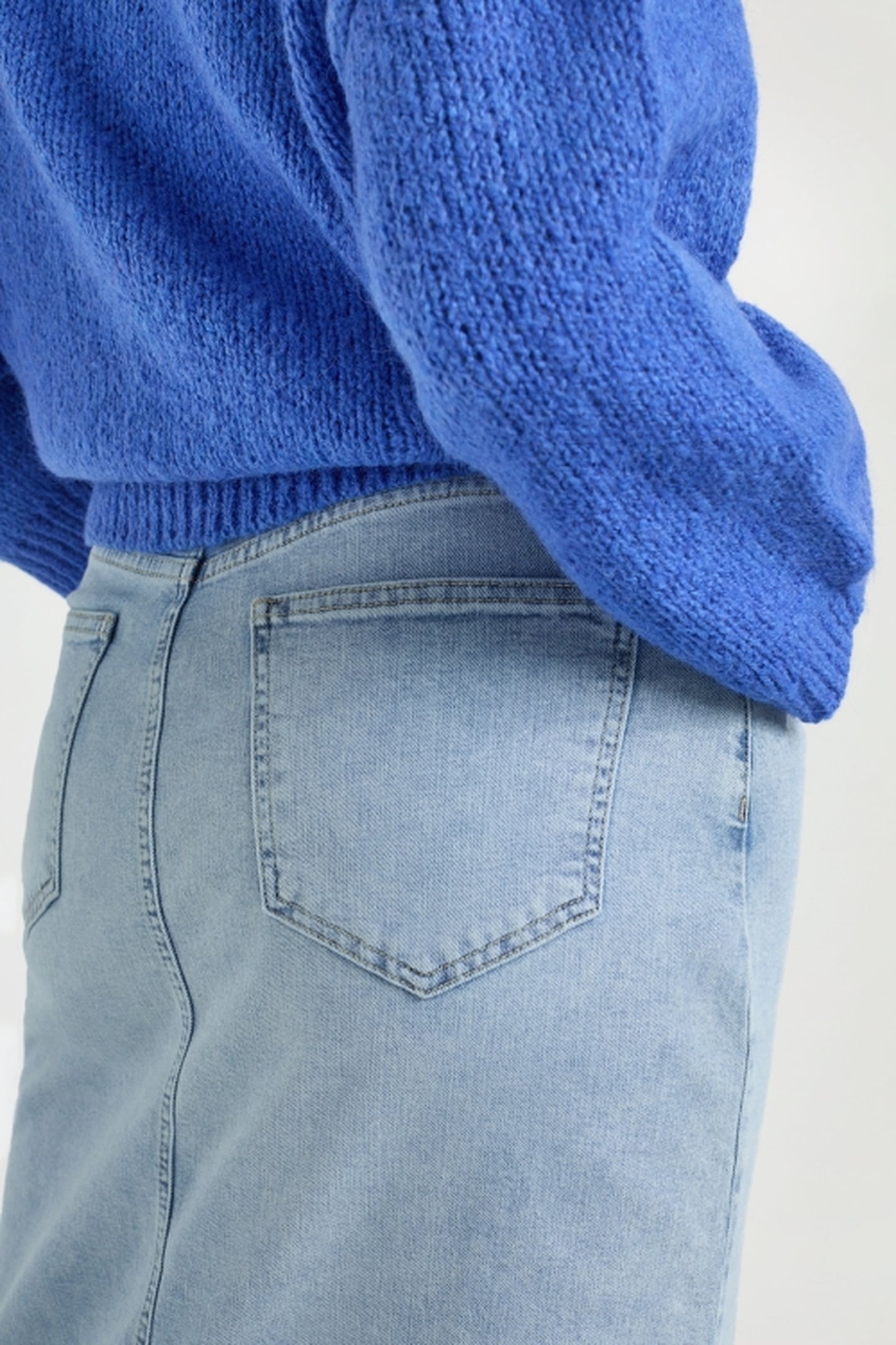ANGELIQUE SKIRT LIGHT JEANS 4