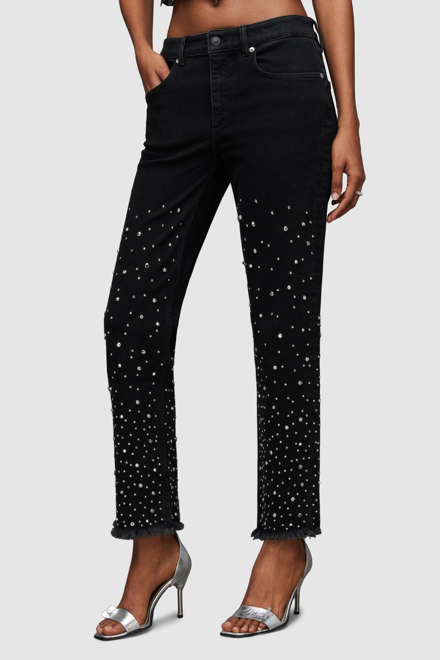 EVIE STUDDED JEAN WASHED BLACK 3