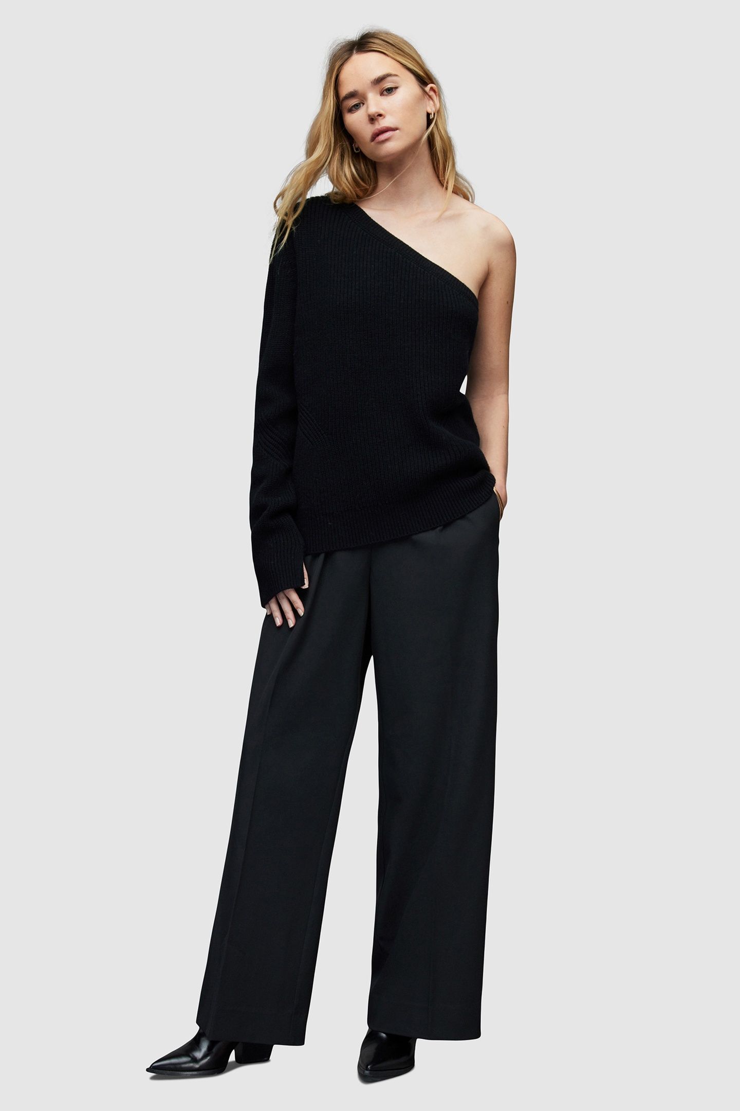 ASYMMETRIC RIBBED JU BLACK 1