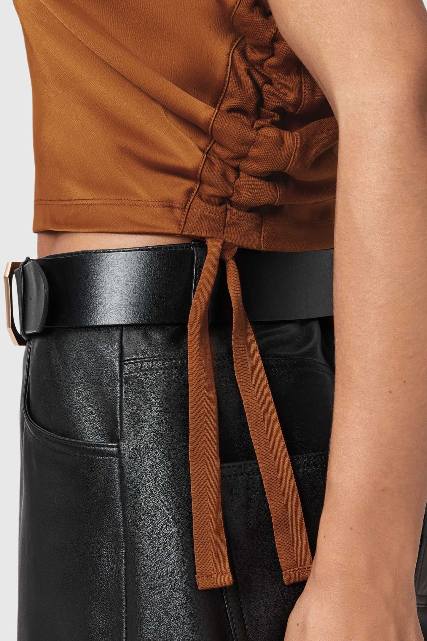 MIRA SATIN TEE RUST BROWN 9