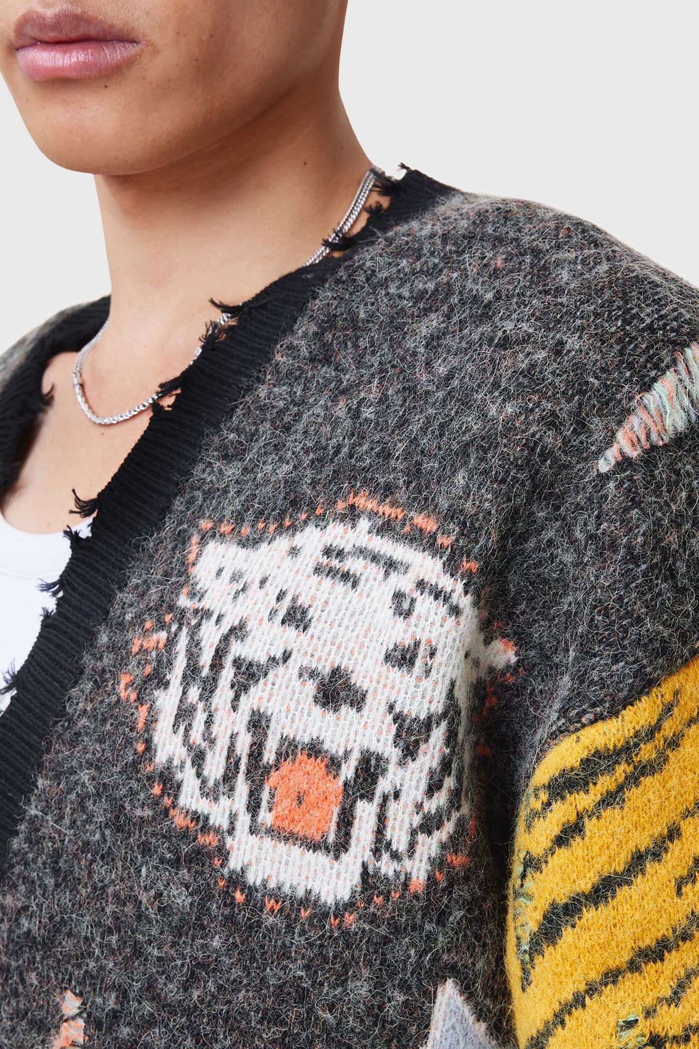 AKKI CARDIGAN CHARCOAL GREY 9