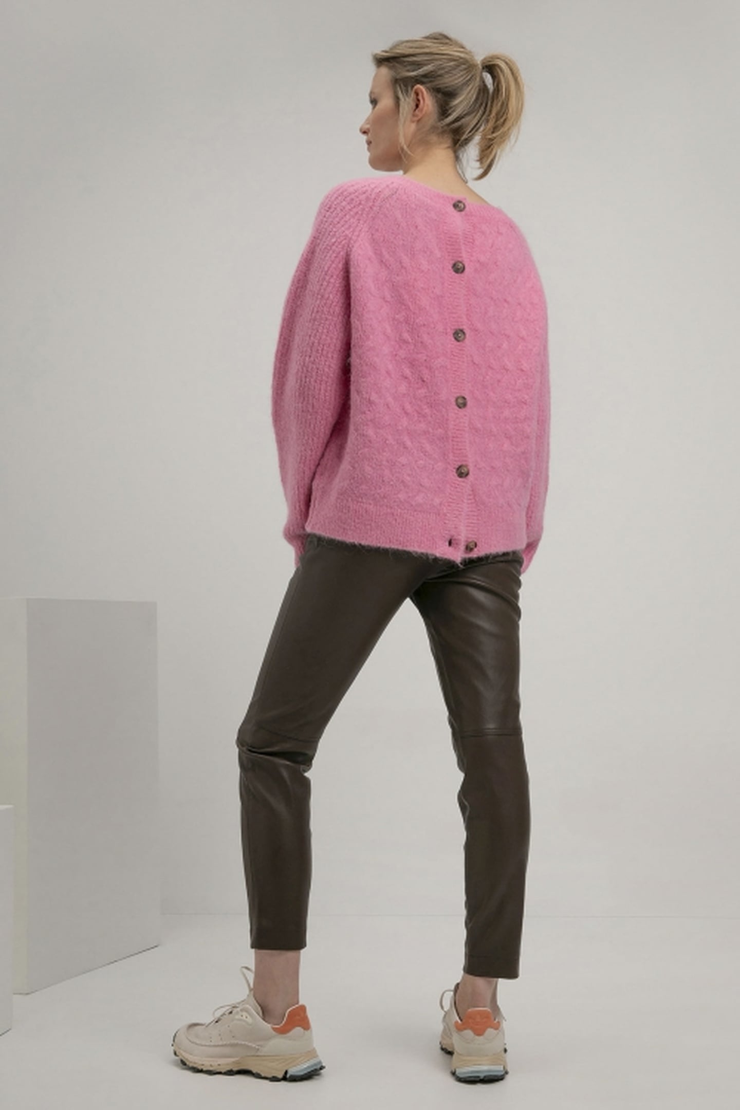 SABINE SWEATER BUBBLEGUM 3