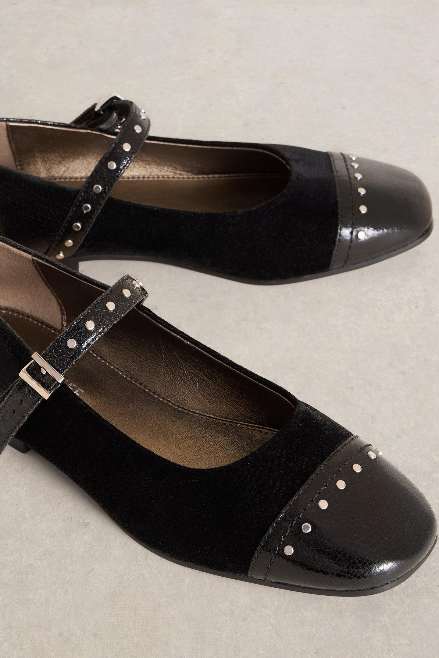 LORAL STUD MARY JANE PURE BLACK 6