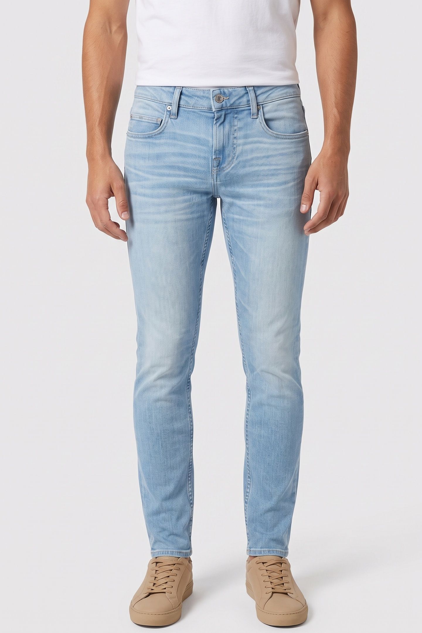 GUESS ECO CHRIS ROYCE 1