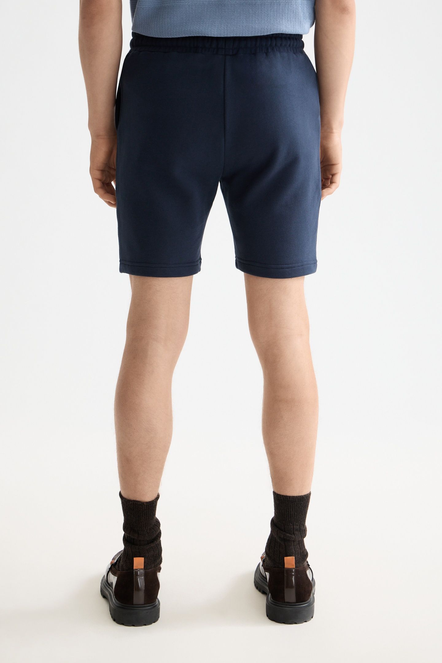 LOGO BADGE SWEATSHORTS SKY CAPTAIN 3