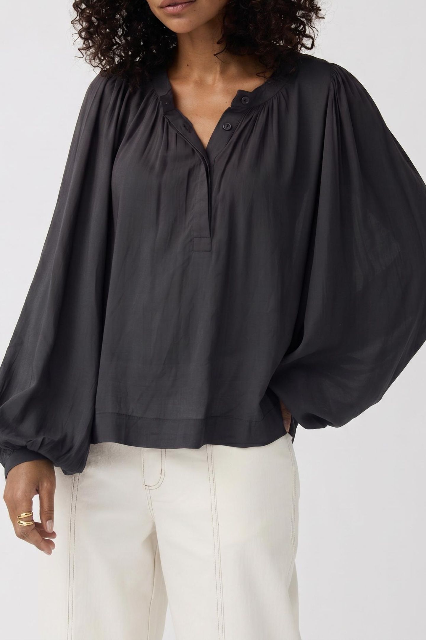 TOP HELEN ANTRA 1