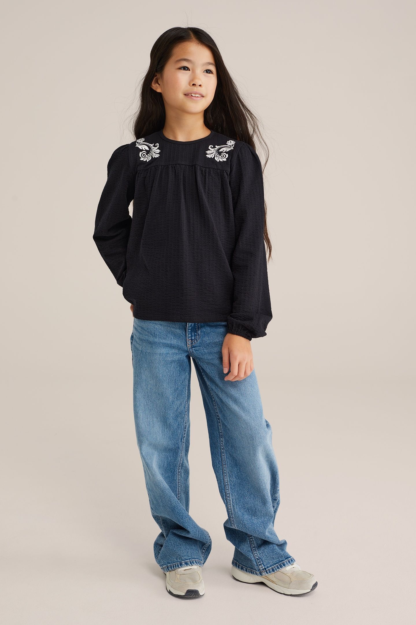 T-SHIRT BLACK 2