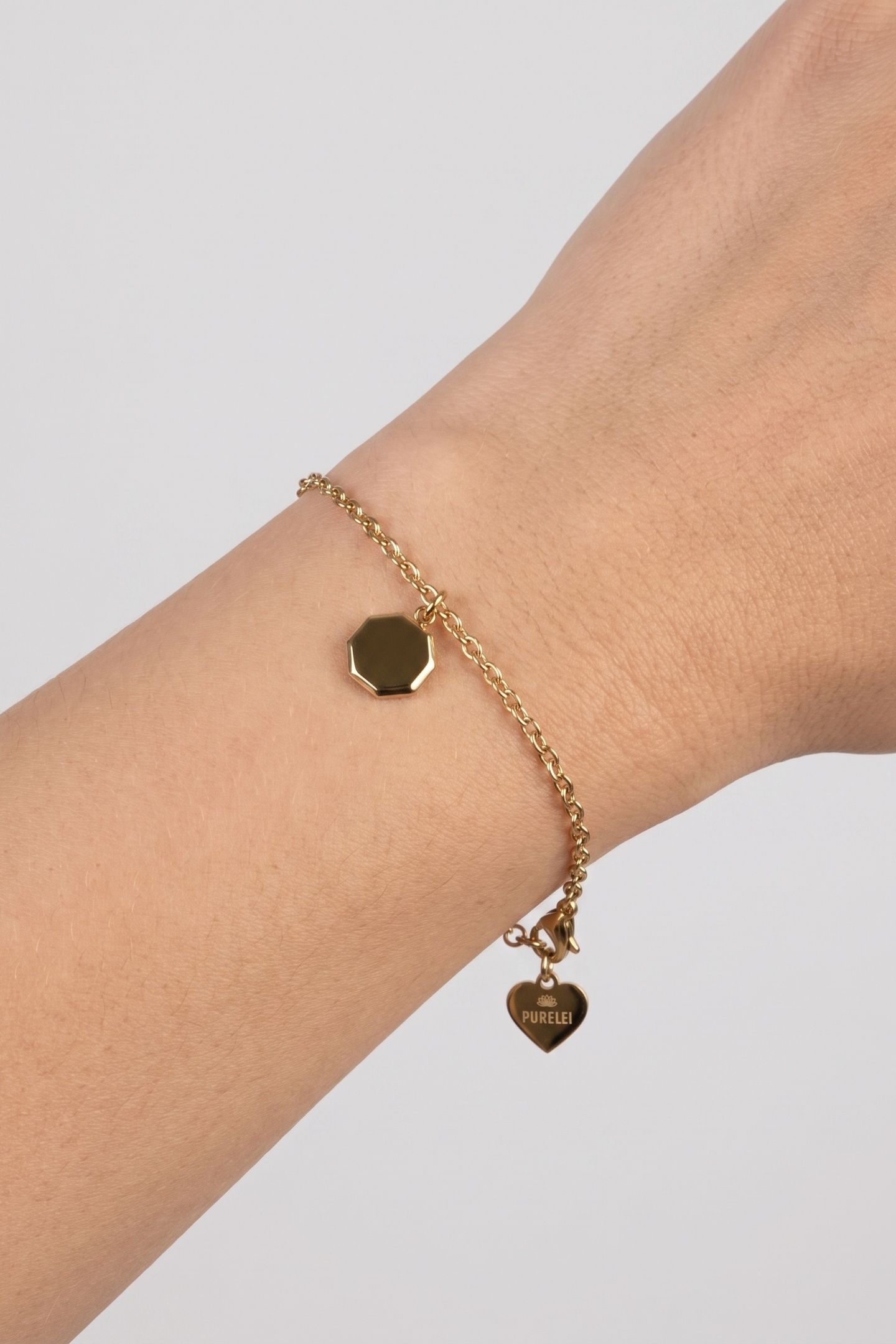 BELOVED ARMBAND GOLD 1