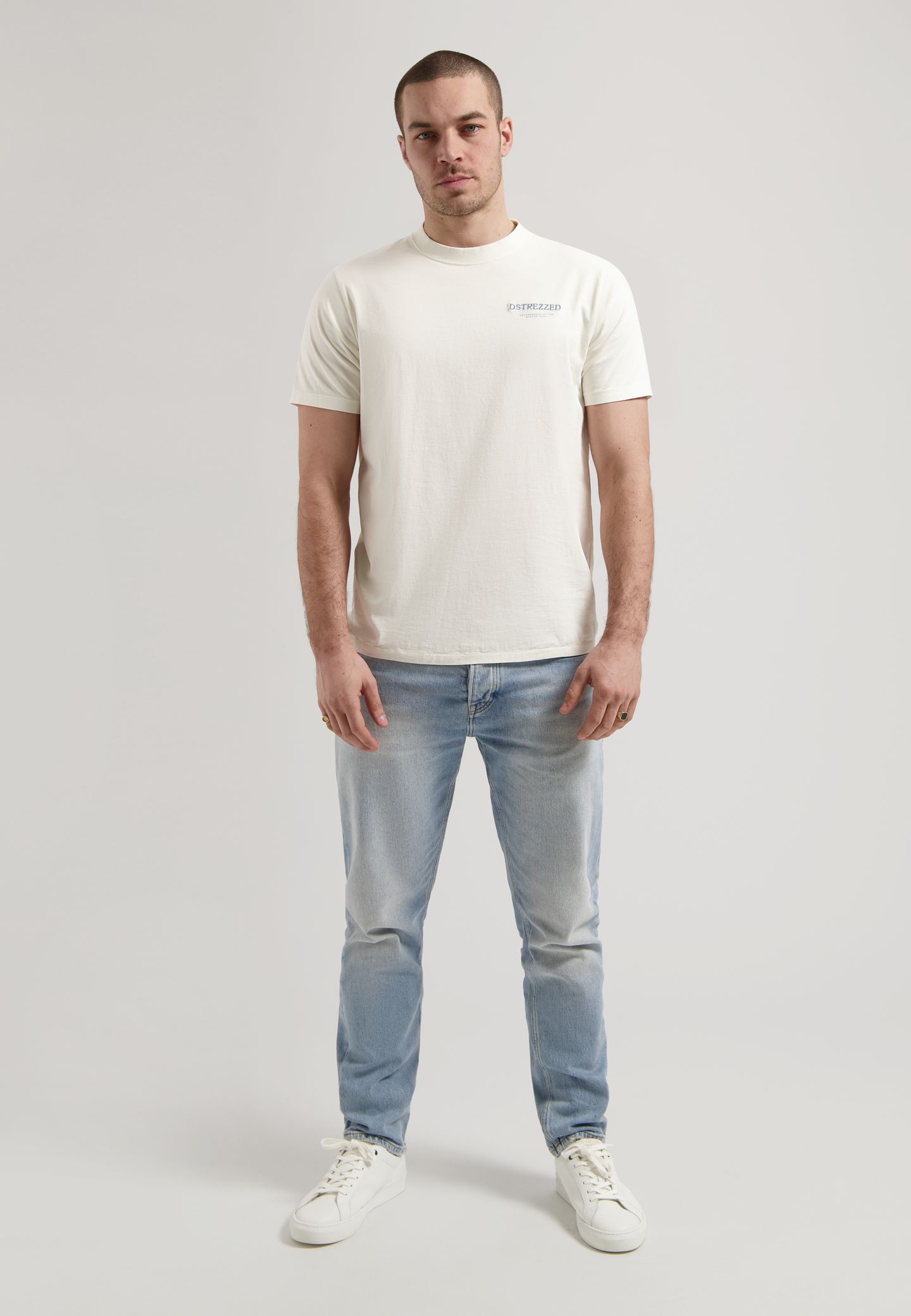 NICKOLAS TEE SAND 3