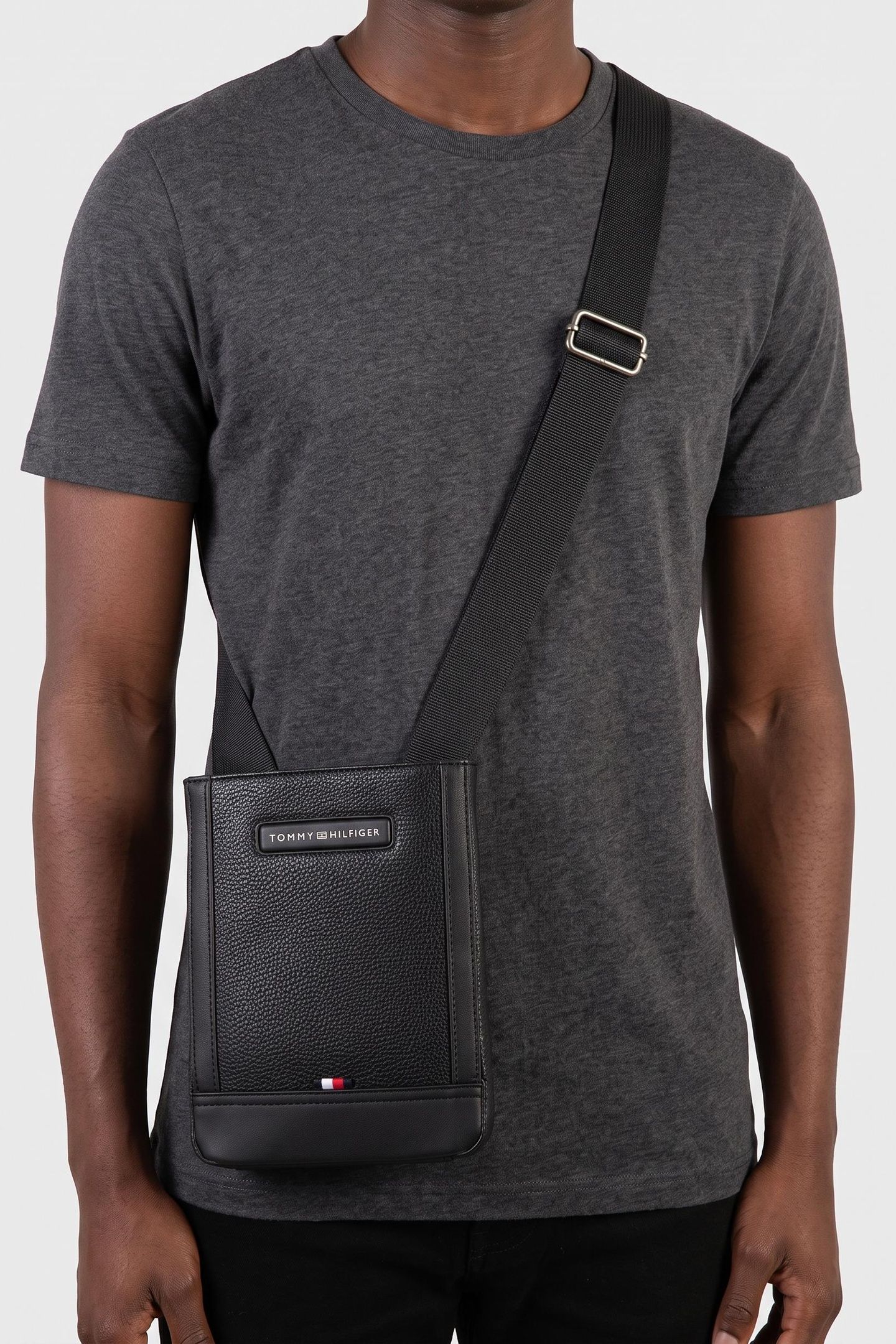 CENTRAL MINI CROSSOVER BLACK 1