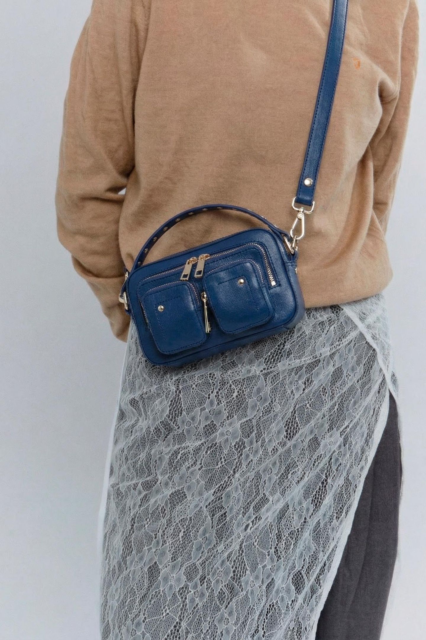 HELENA FLORENCE DEEP BLUE W. GOLD 2