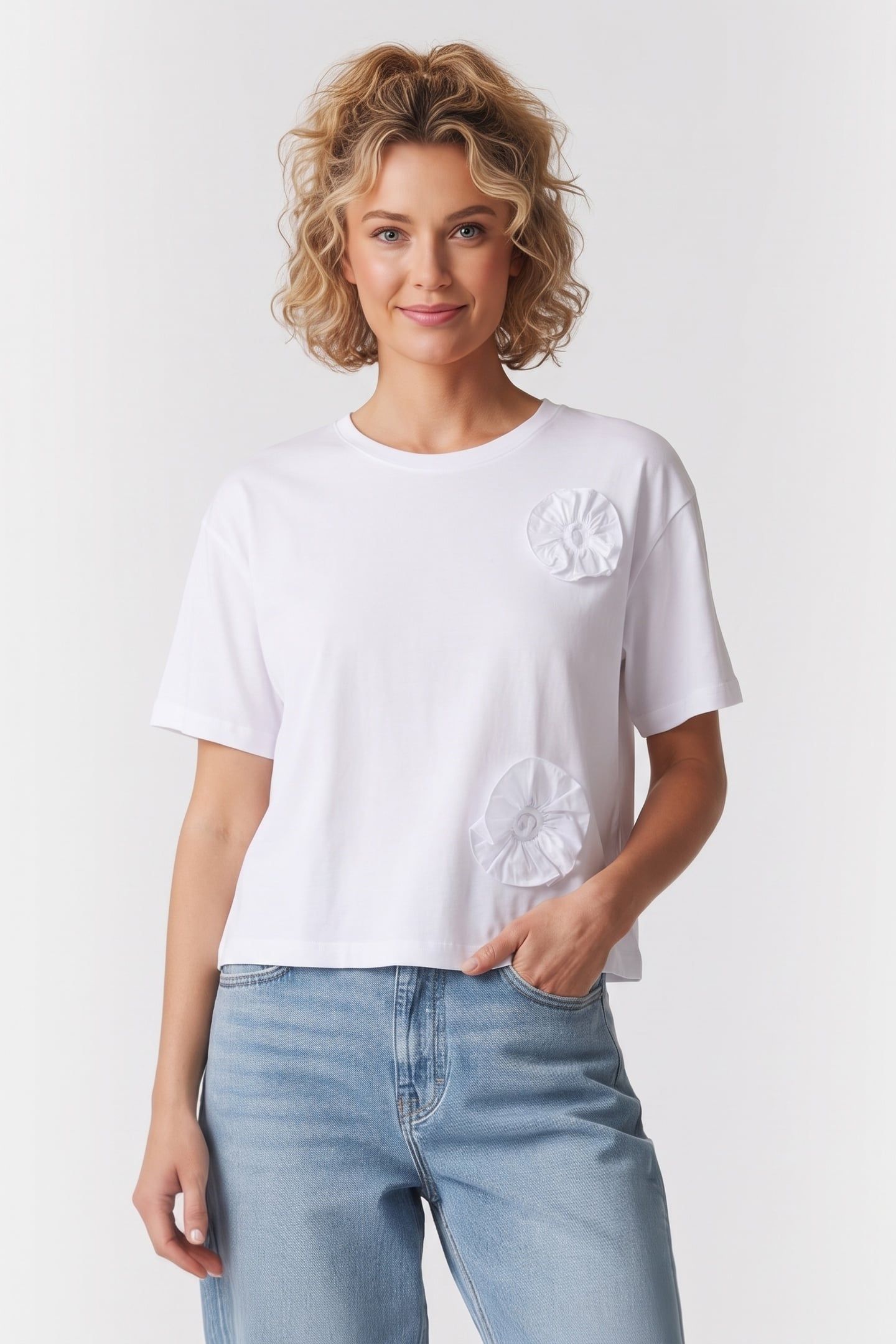 T-SHIRT WITH DRAPED FLOWERS WHITE 1
