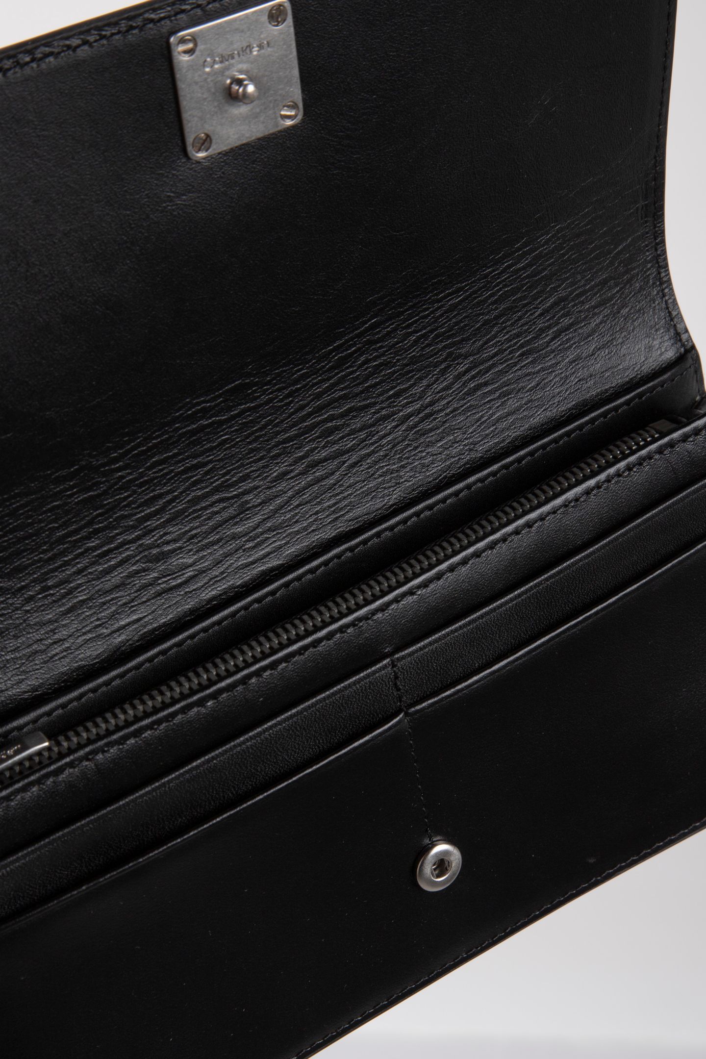 EMBLEM LONG BIFOLD WALLET BLACK 5