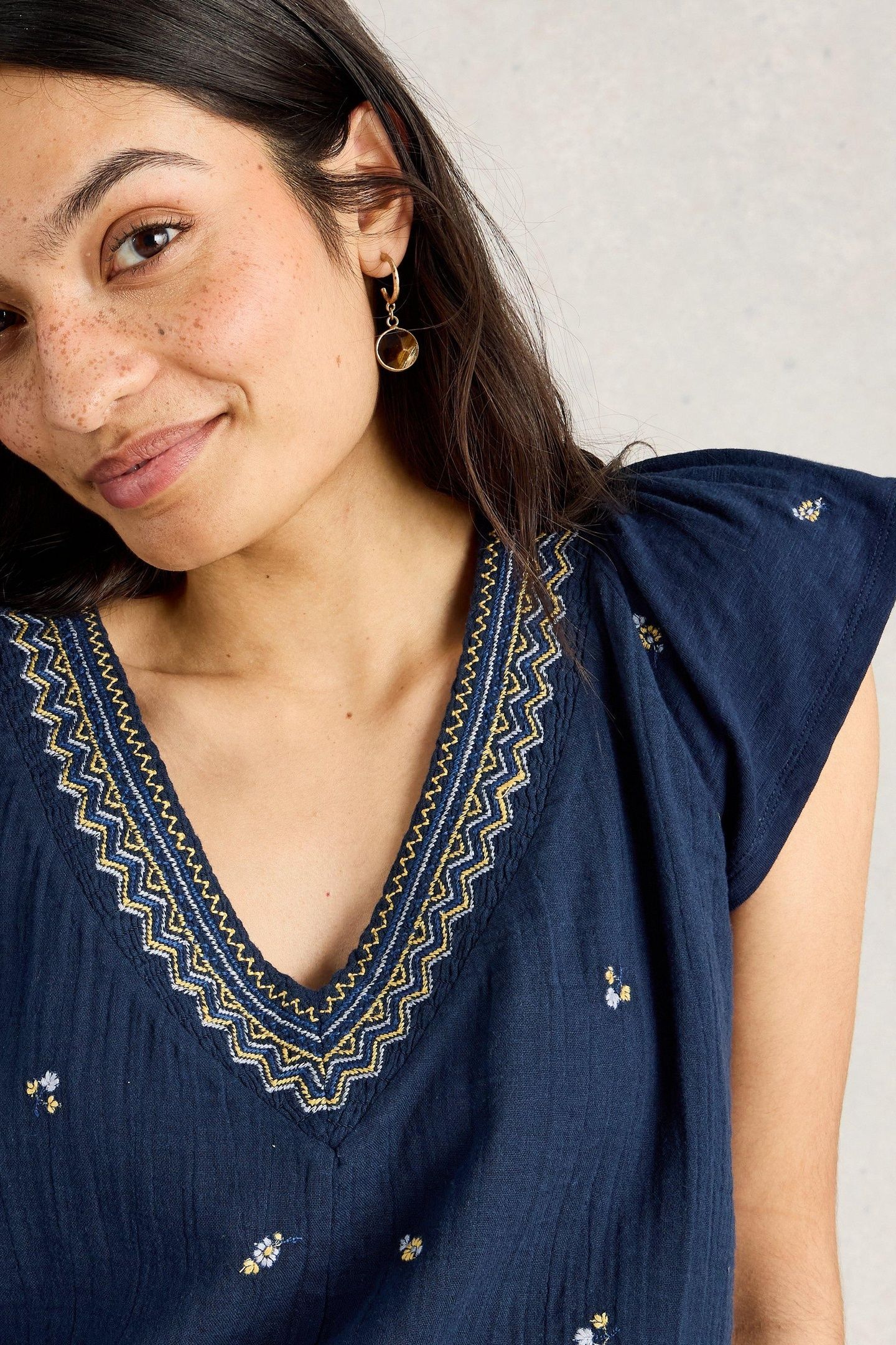 LUCIE EMBROIDERED TOP NAVY MULTI 5