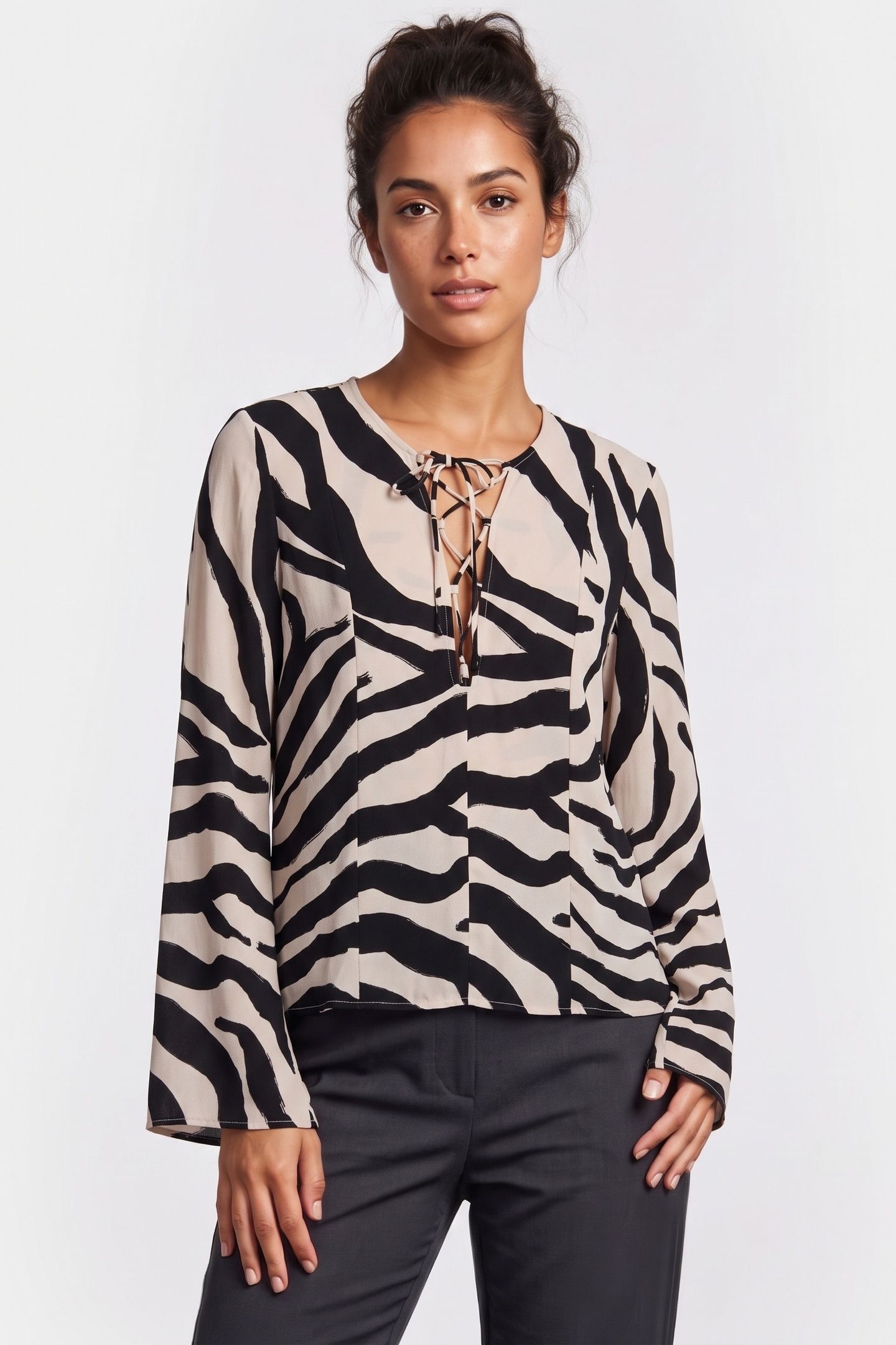 HELI AOP BLOUSE BLACK 1