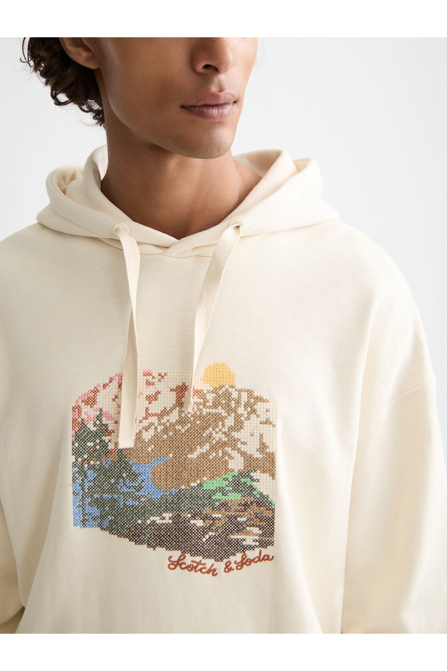 LOOSE FIT EMBROIDERED ARTWORK HOODIE EGGNOG 9
