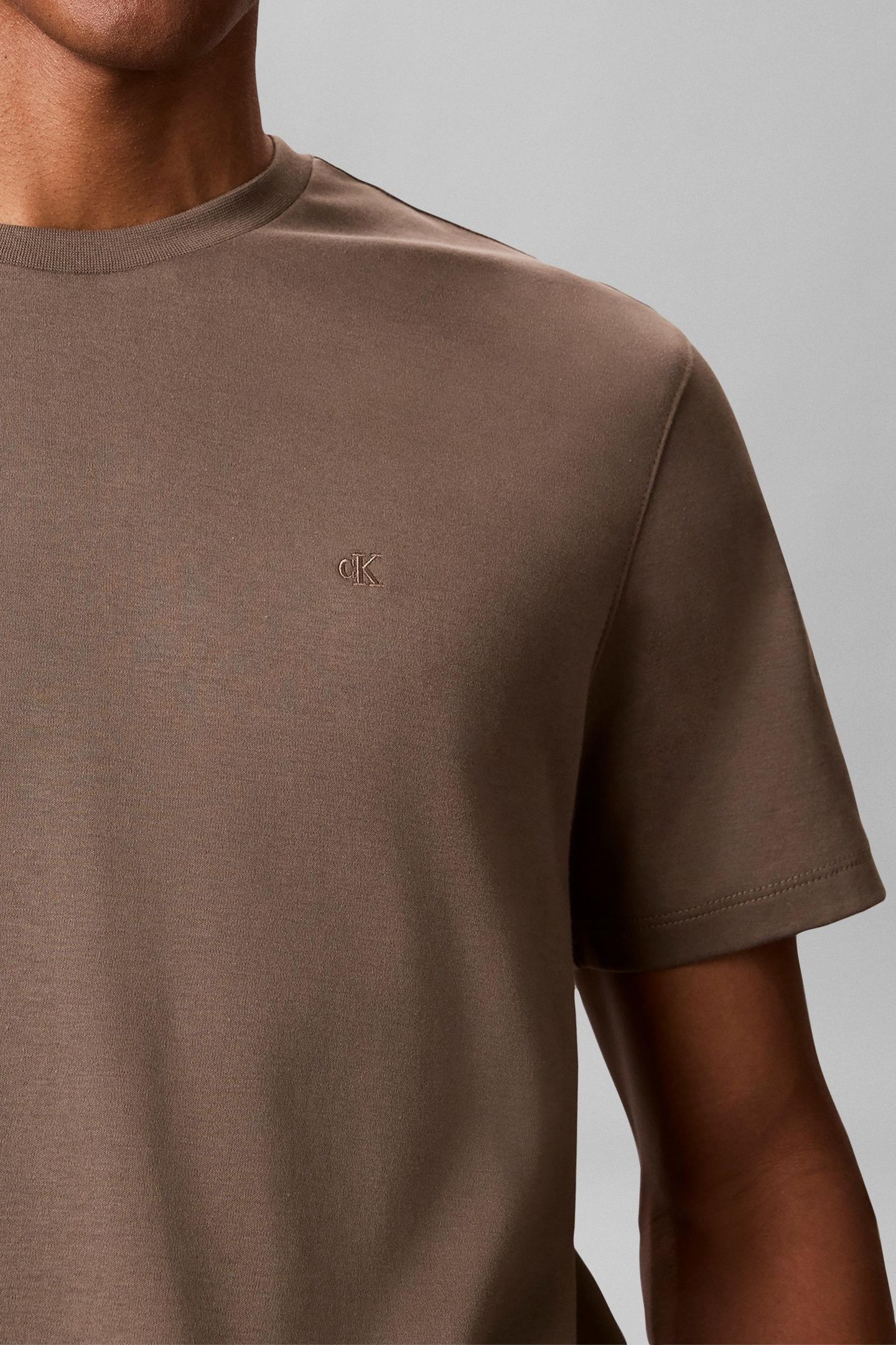 SS SUPIMA CHEST EMBROIDERY TEE BUNGEE CORD 5
