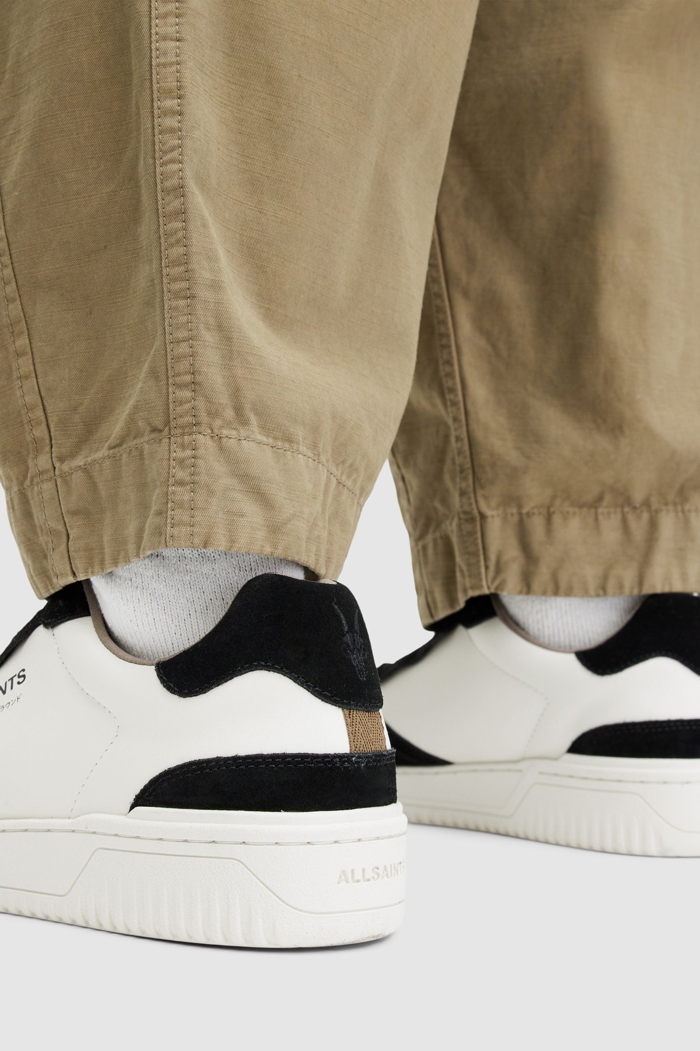 REGAN LOW TOP WHITE/BLACK 5