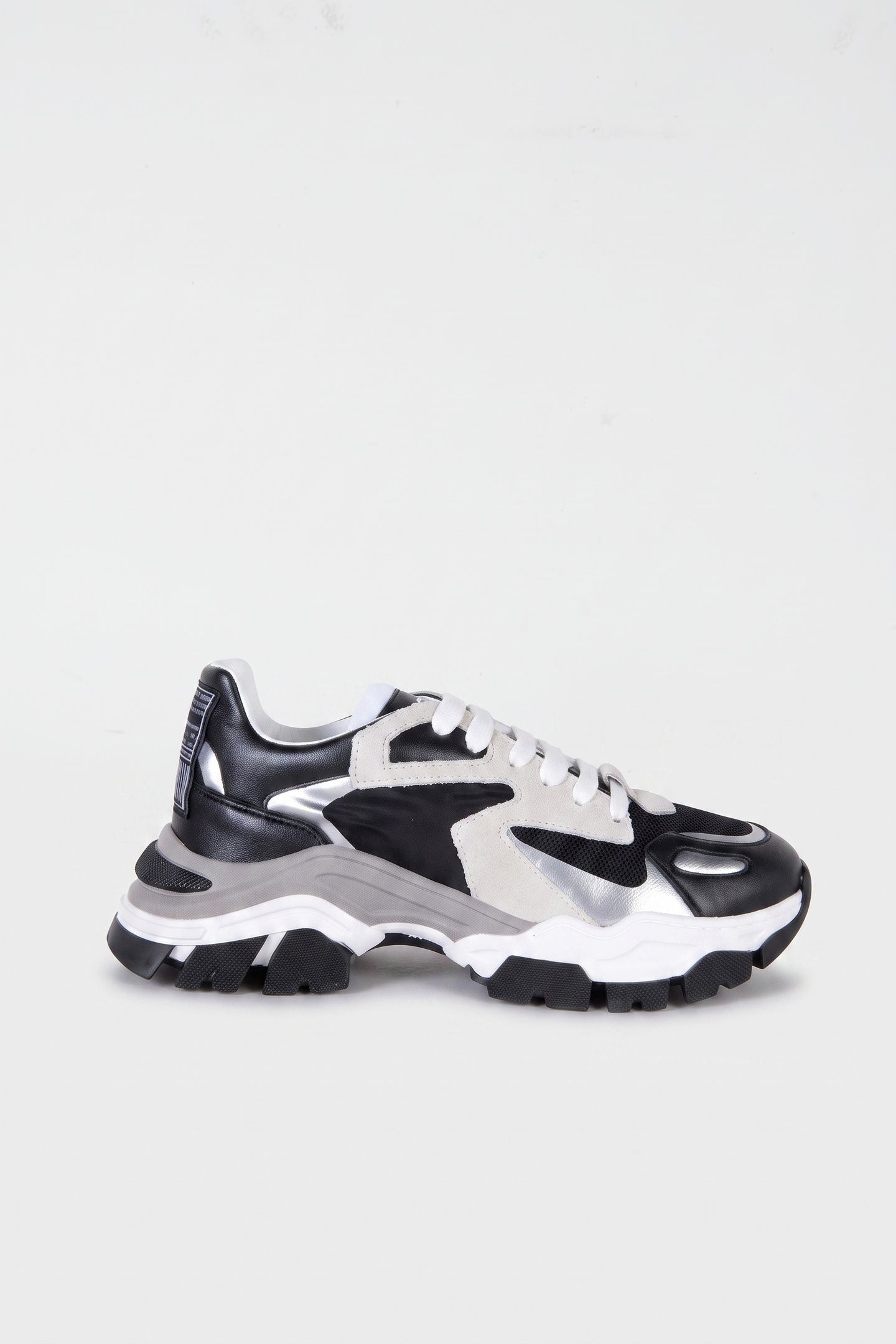 CALFSKIN SNEAKERS BLACK 1