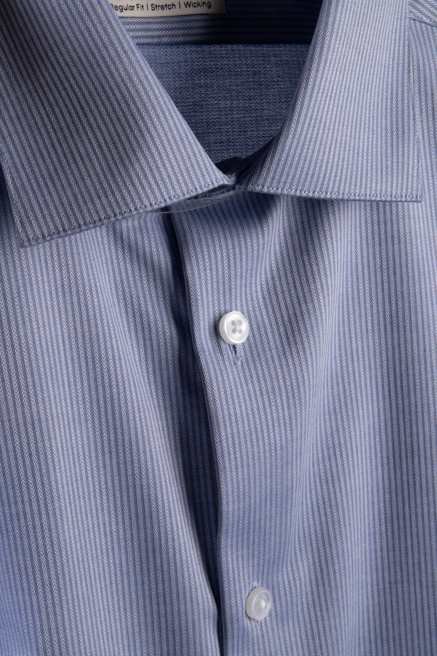 REGULAR PERF SOLID SHIRT NAVY 4