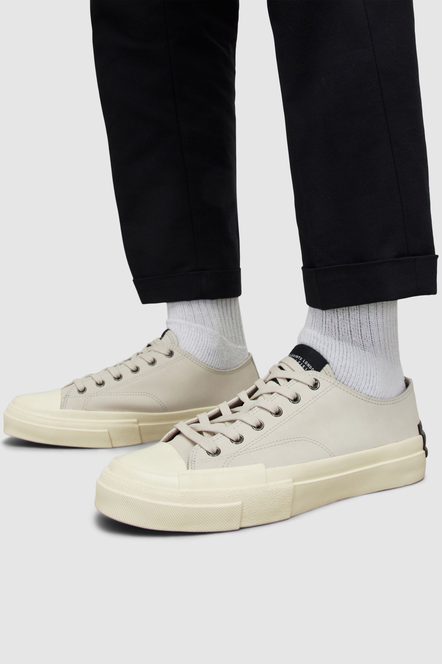 REDD LOW TOP CHALK WHITE 2