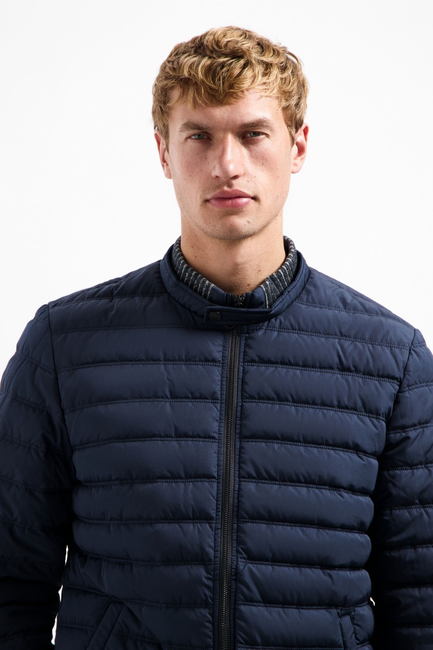 JACKET SHORT FIT PADDED NIGHT 3