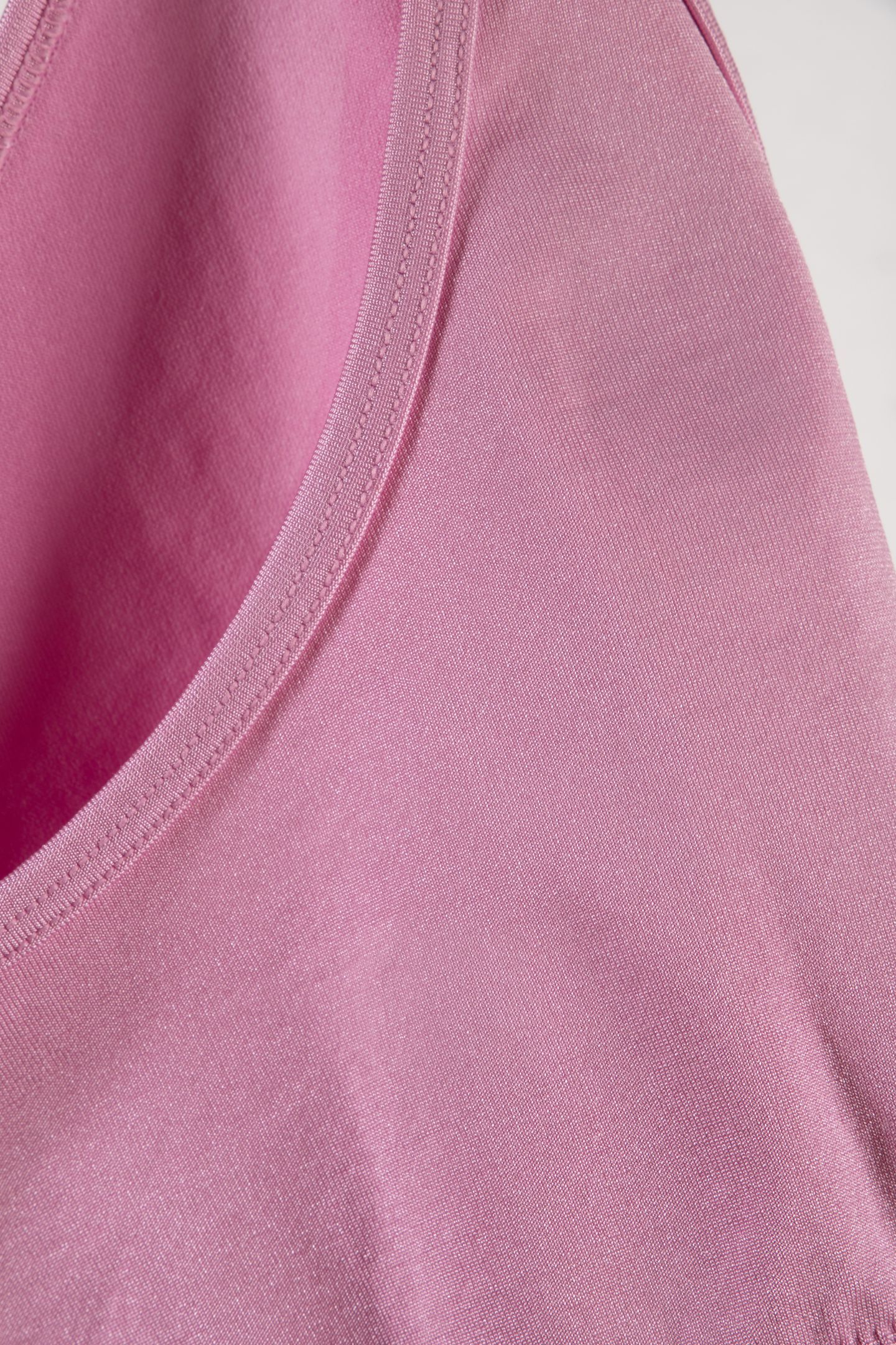 WHY SHINY SEAMLESS TOP PINK 4