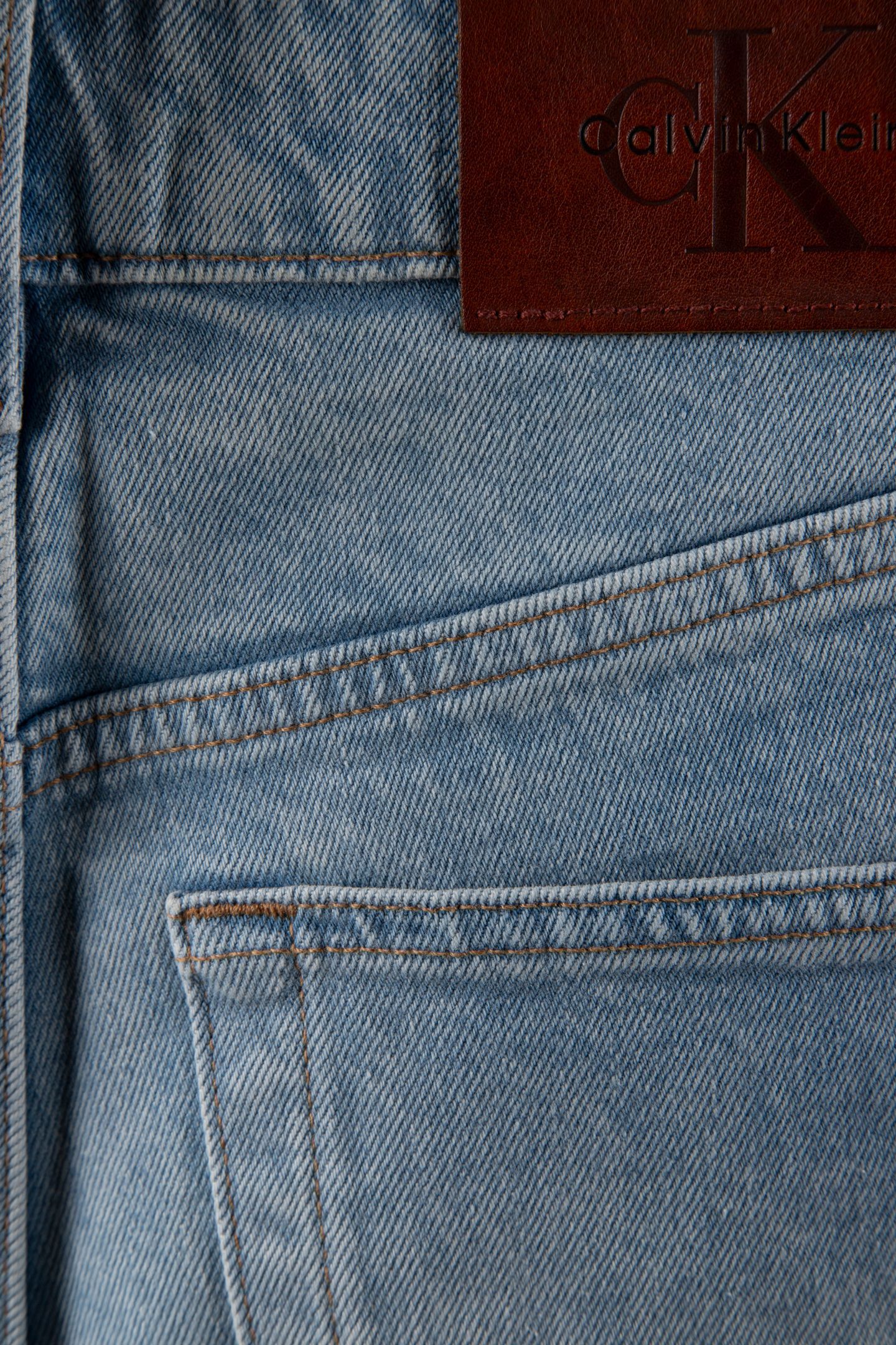 HIGH RISE STRAIGHT LUCID JEAN LAPIS SKY 4