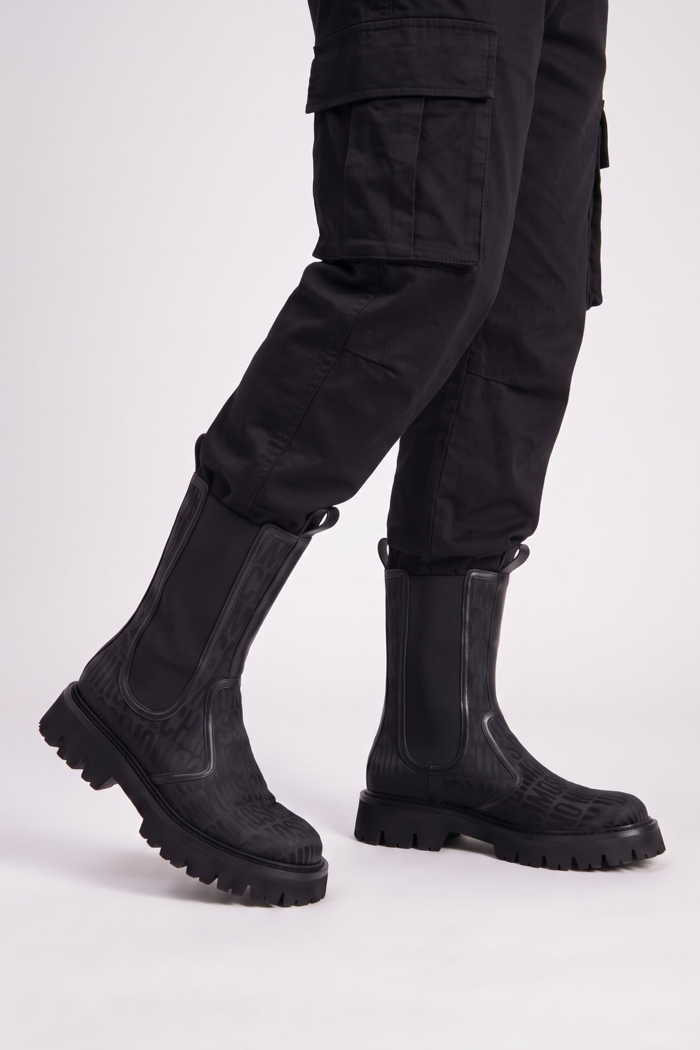 MOSCHINO LOGO-PRINT CHELSEA BOOTS BLACK 3