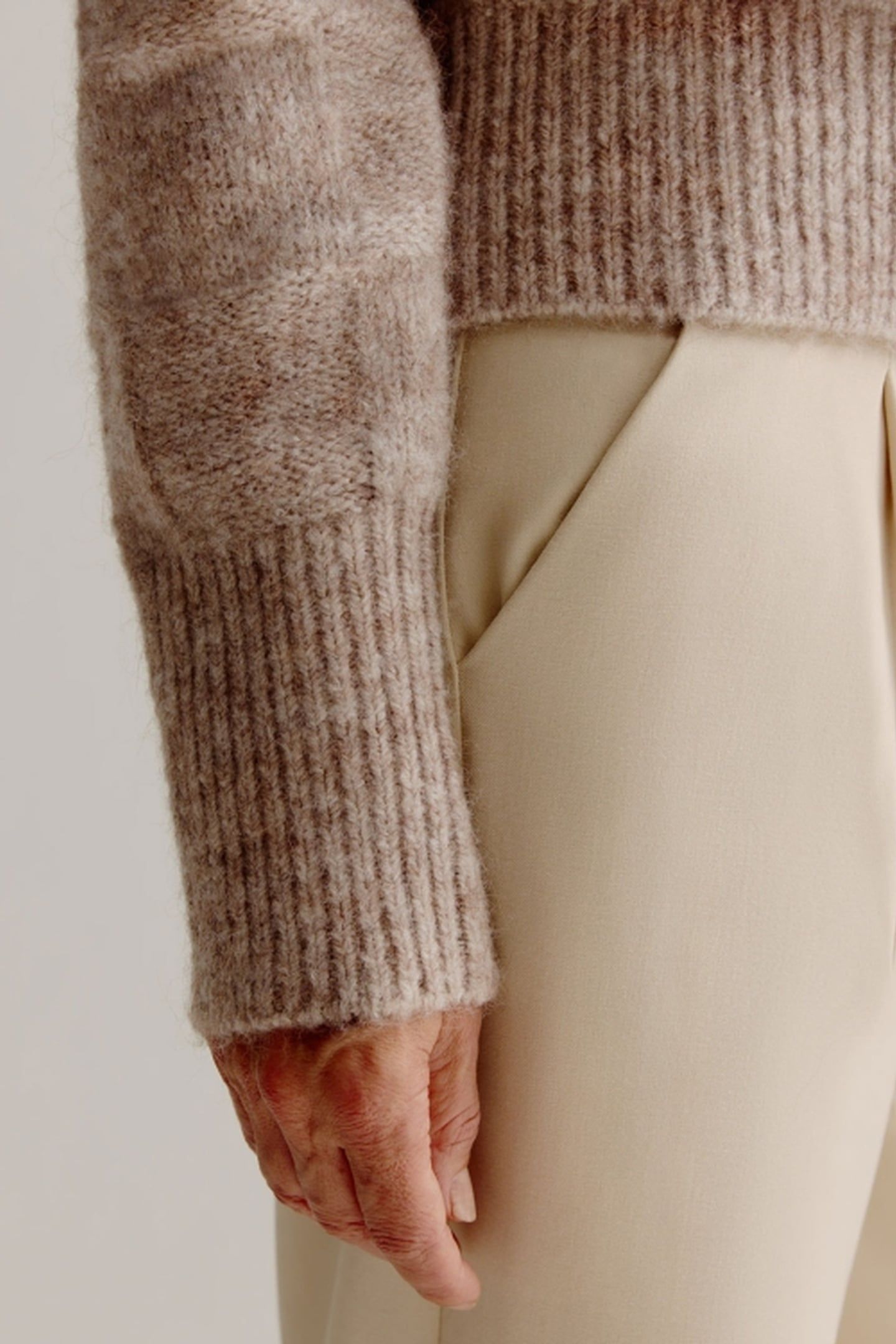 LEA CARDIGAN SAND 5