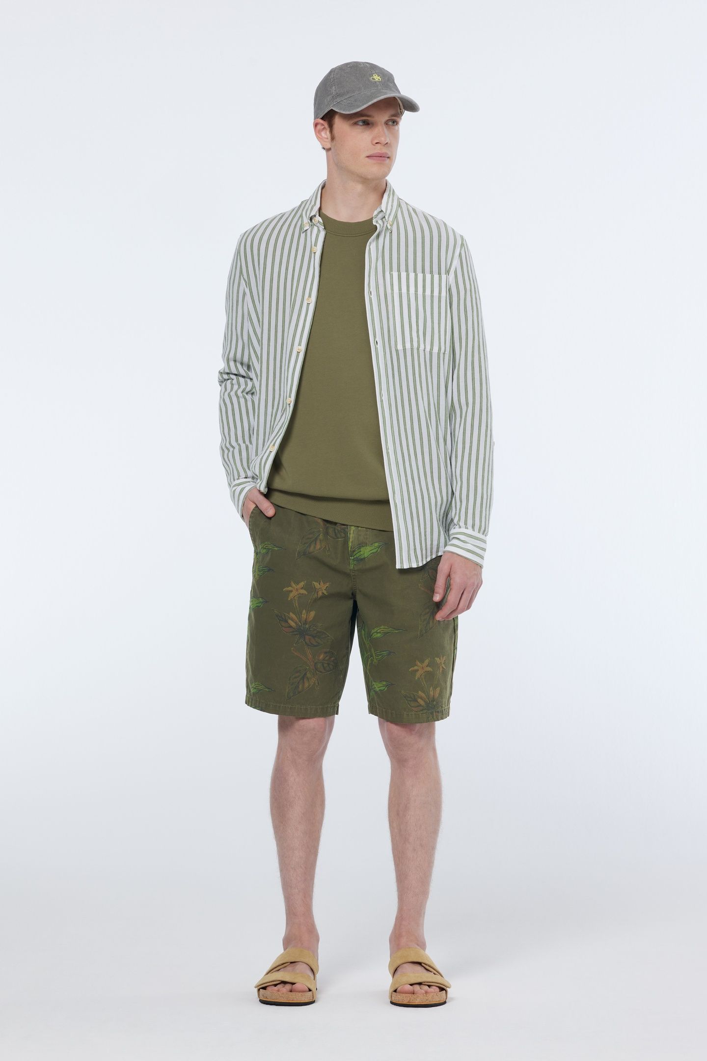 PRINTED COTTON RELAXED FIT SHORT LEAFS MILITARY AOP 1