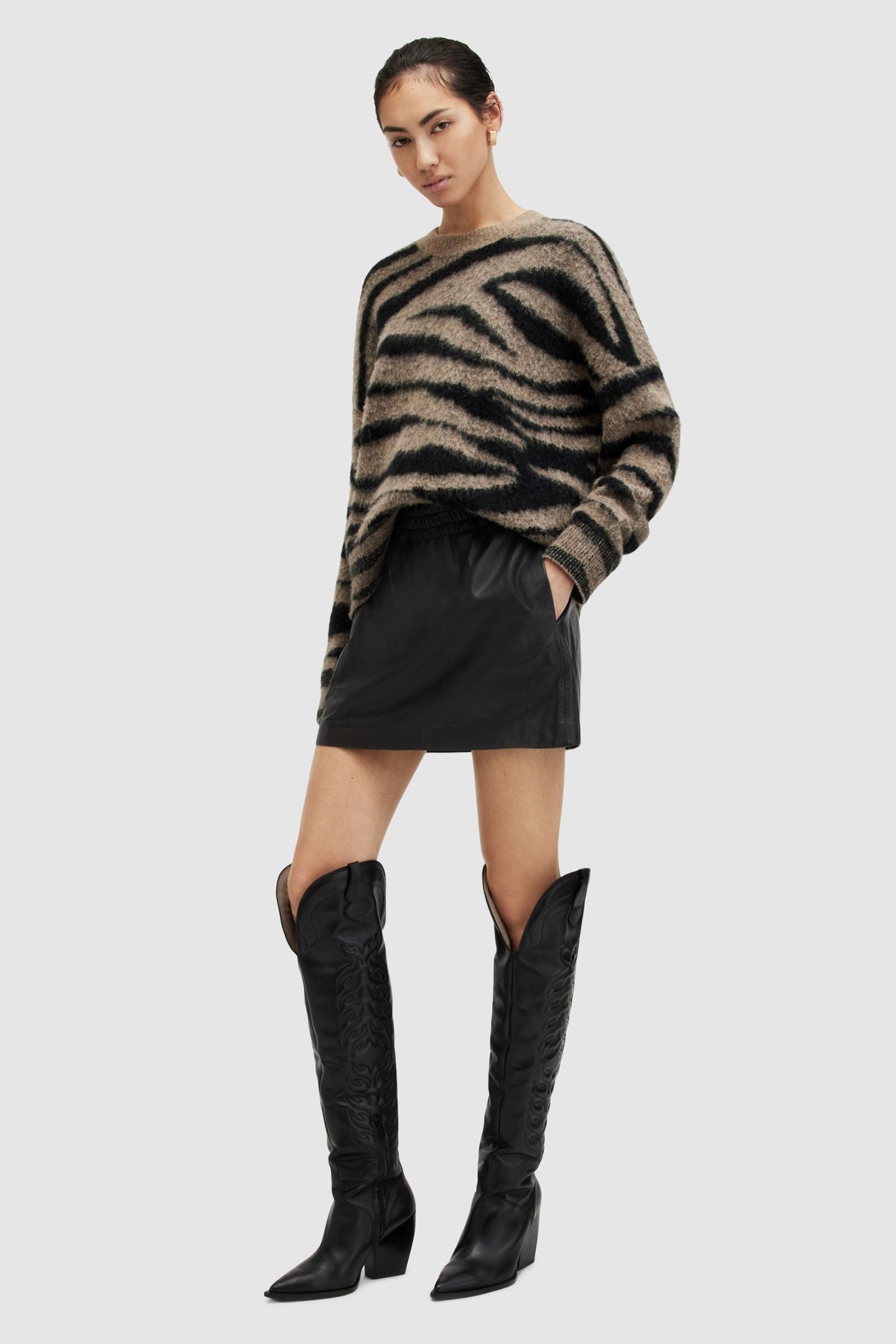 SHANA MINI SKIRT BLACK 2