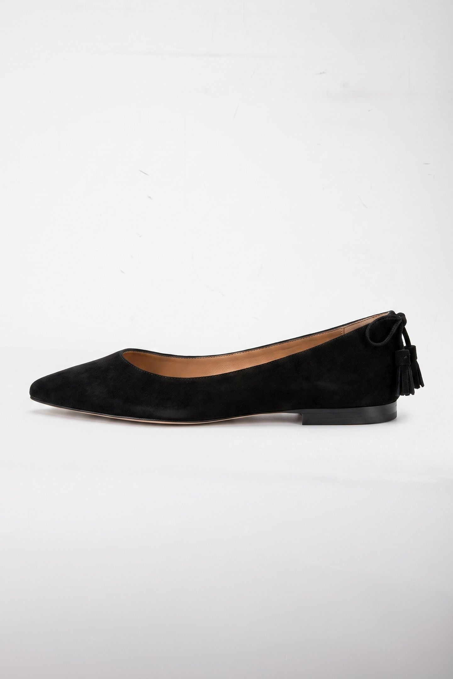 ESSIE TASSEL POINTED BLACK 2