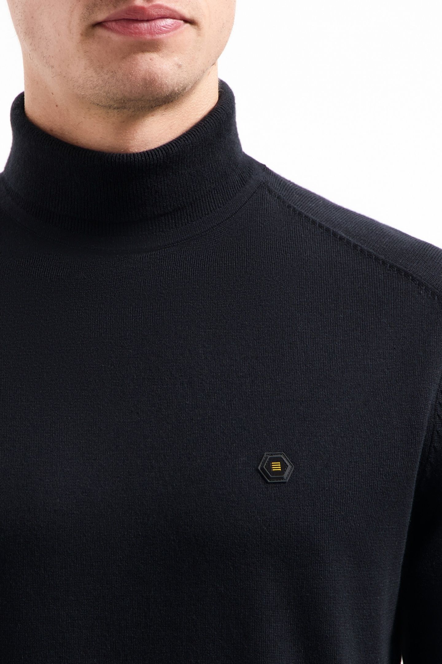 PULLOVER ROLL NECK BLACK 10