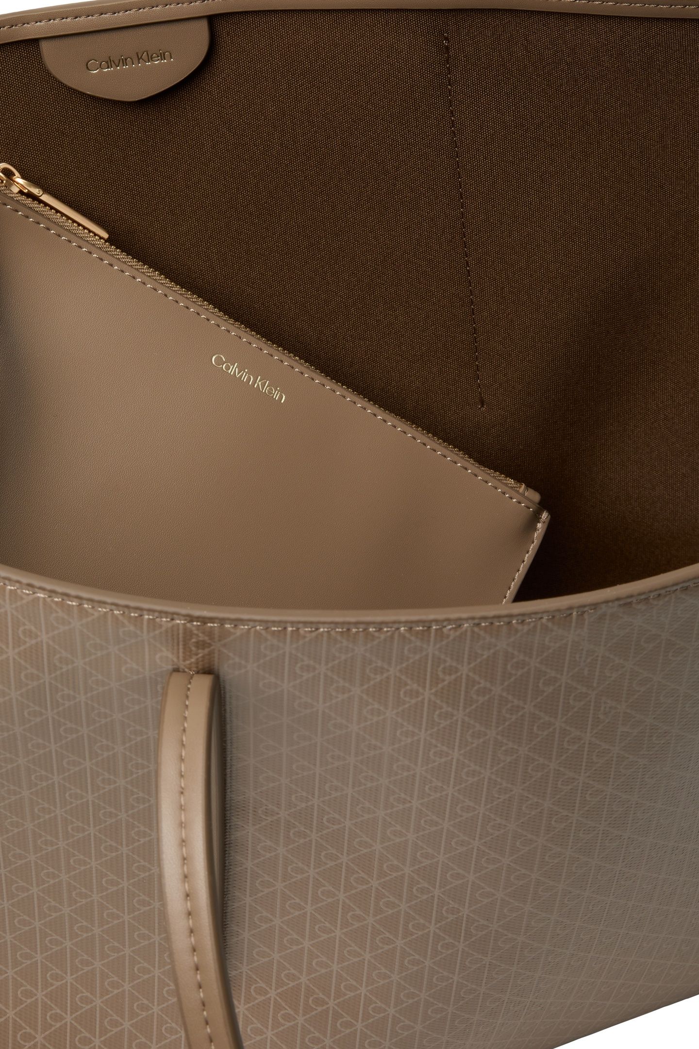 EMBLEM AOP TOTE DESERT TAUPE AOP 3