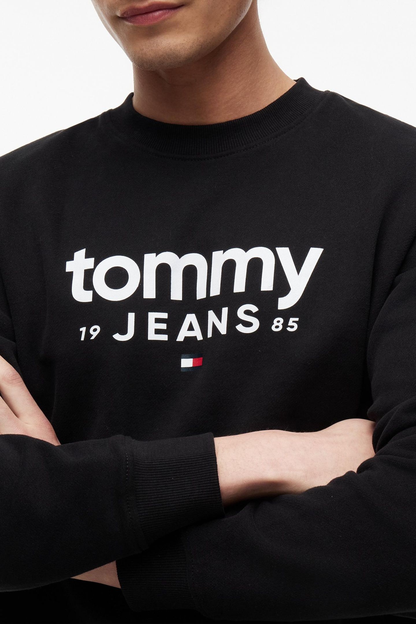 GRAPHIC CREWNECK BLACK 4