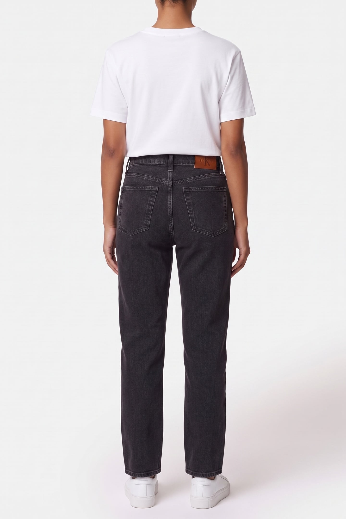 HIGH RISE STRAIGHT CELTIC JEAN ESSENTIAL BLACK 2