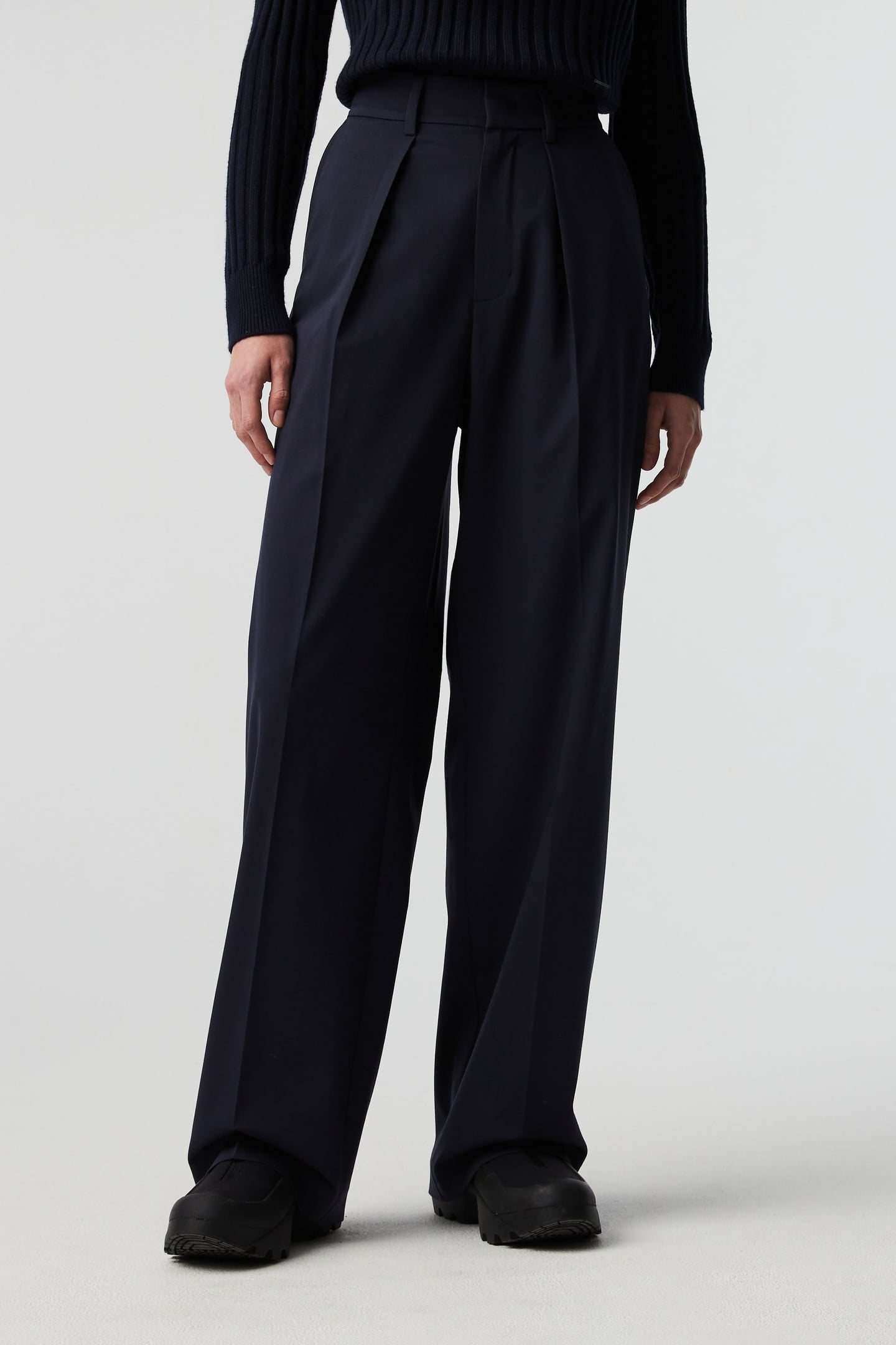 PECRA V1.Y8.01 PANTS DARK NAVY 1