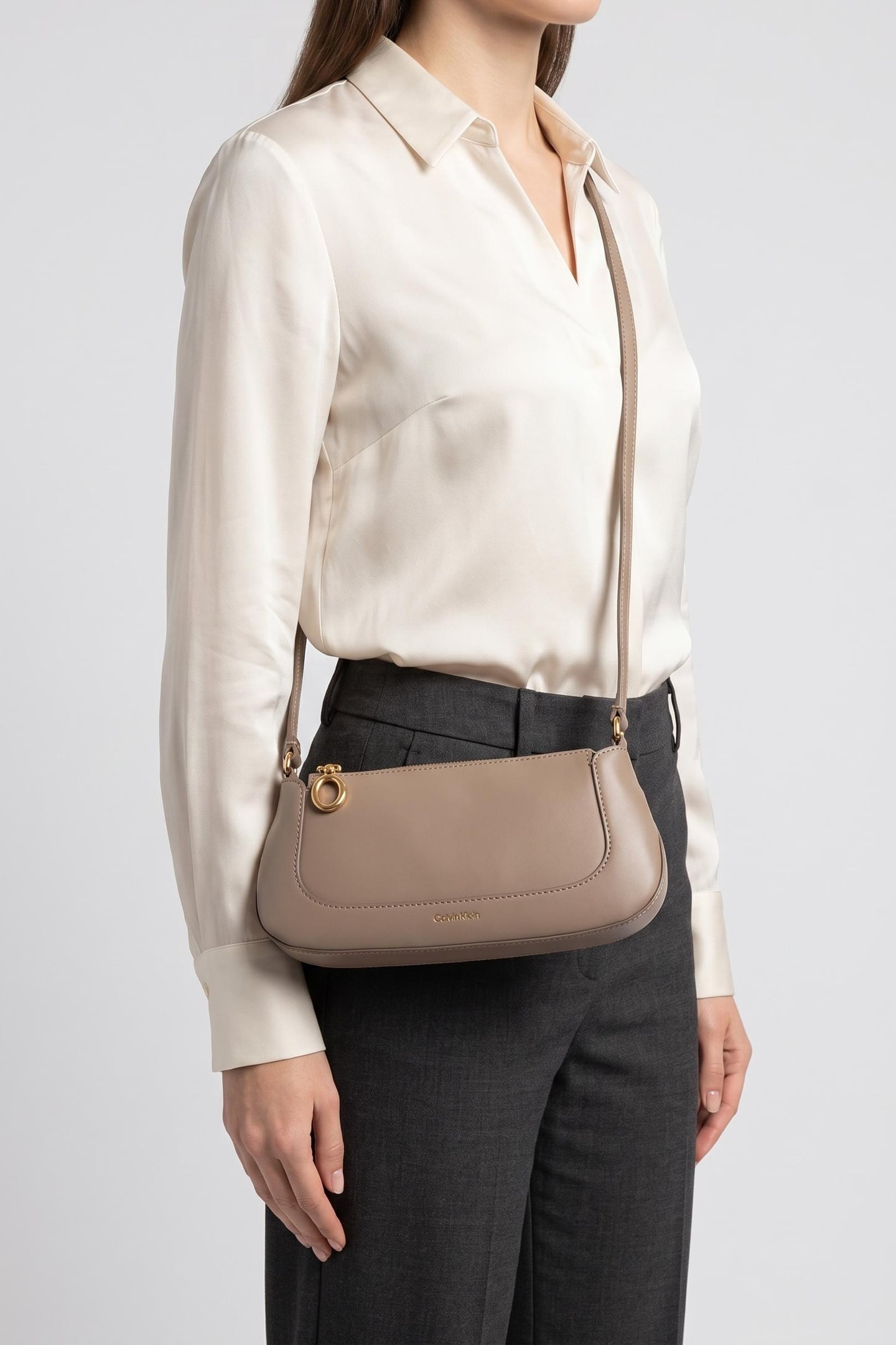HARDWARE ZIP CROSSBODY BAG DESERT TAUPE 1