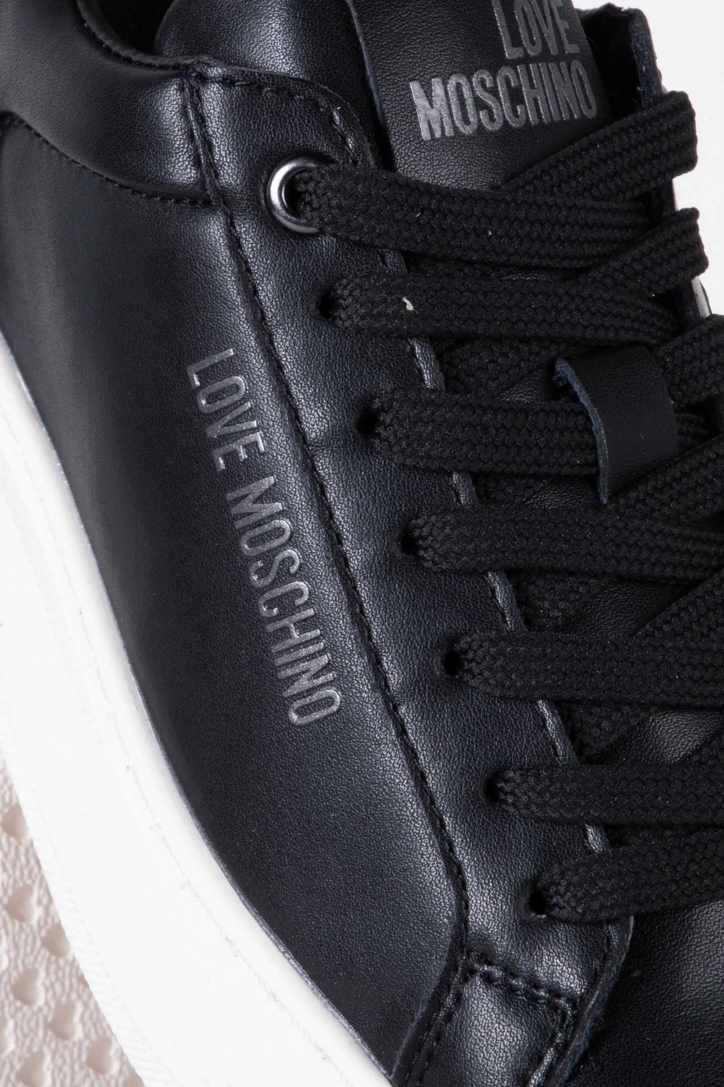 BOLD LOVE CALFSKIN SNEAKERS BLACK 4